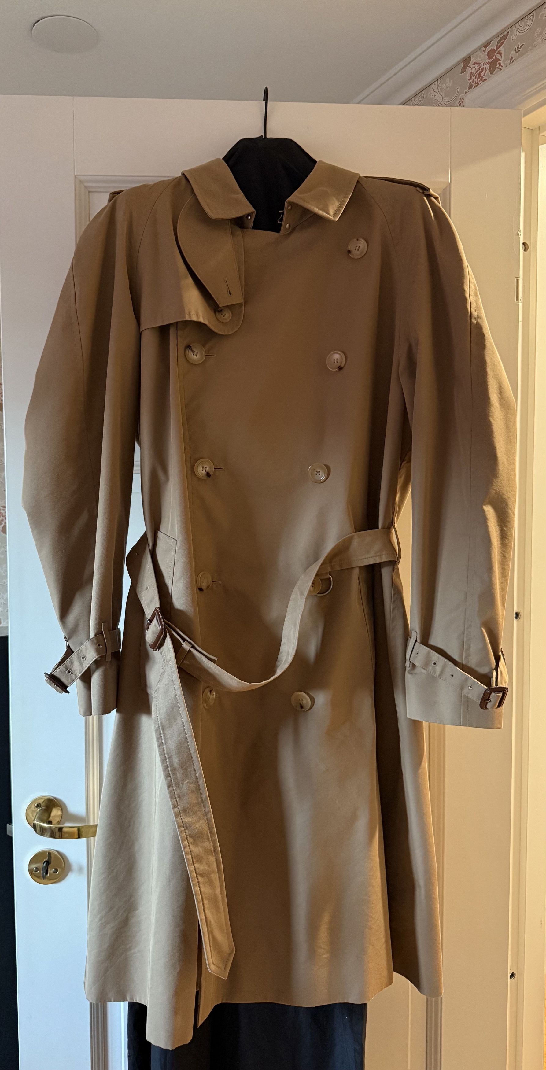 Gucci Gucci Trenchcoat SIZE 48 Like new condition Size US M / EU 48-50 / 2 - 2 Thumbnail