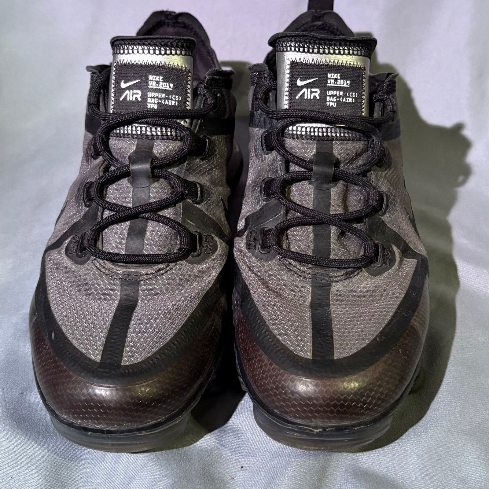 Nike Nike Air VaporMax 2019 Black Gray Sneakers 6Y (Men’s Size 6) Size US 6 / IT 36 - 1 Thumbnail