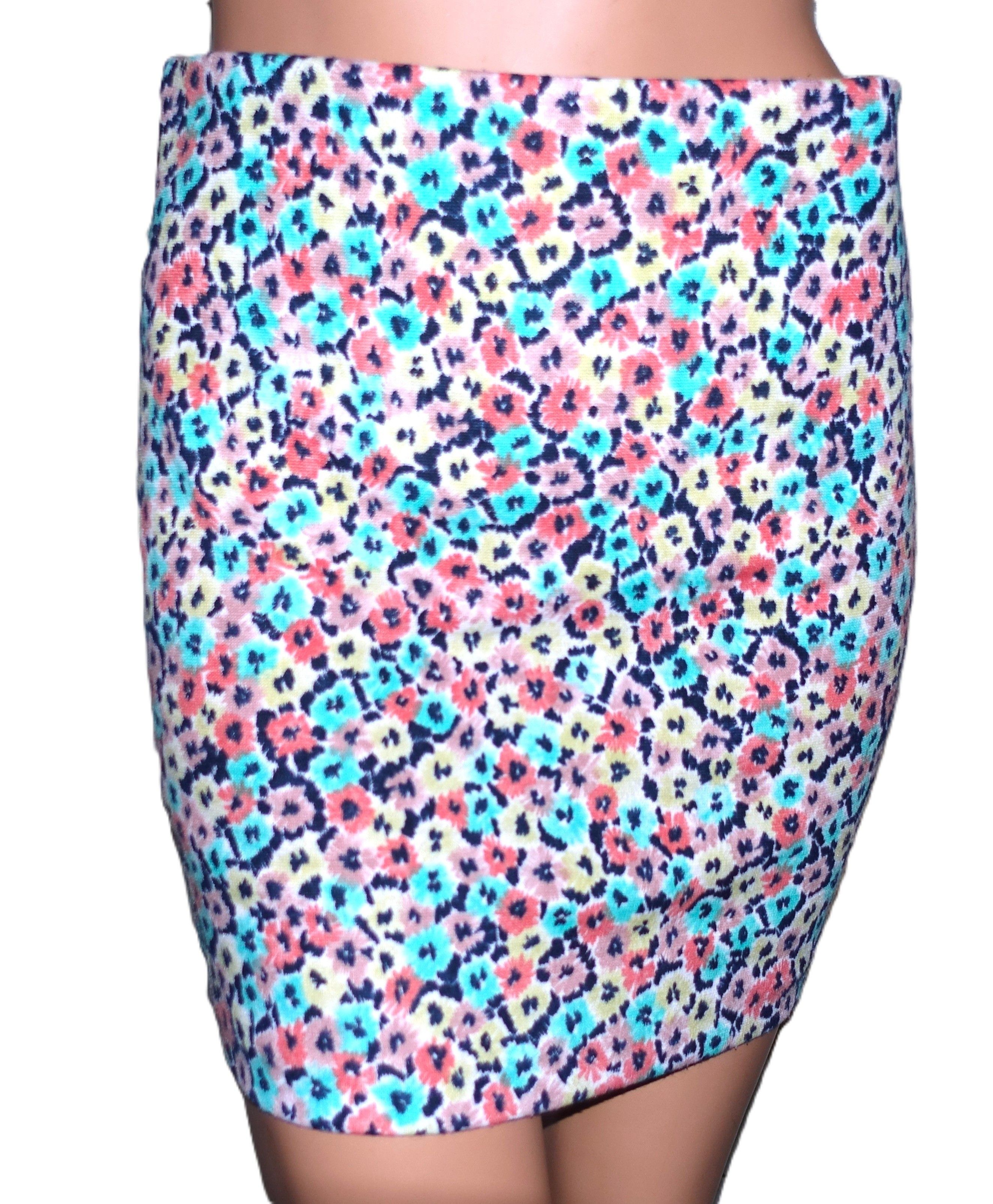 BCBGeneration BCBGeneration Multi Color Floral Pencil Skirt M Size 28" / US 6 / IT 42 - 3 Thumbnail
