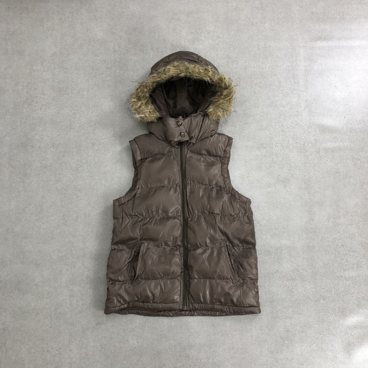 If Six Was Nine 2000s Cinema Gothic Lgb Goa Punk Style Down Jacket Fur Vest Size US S / EU 44-46 / 1 - 1 Thumbnail