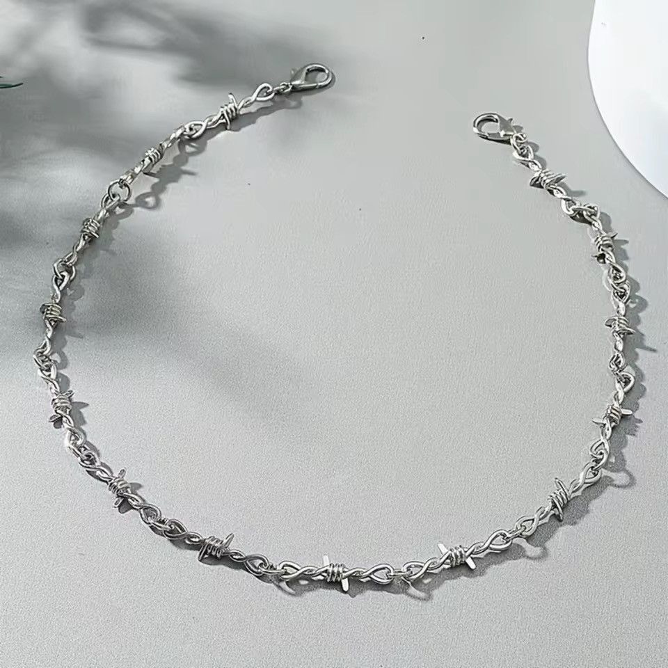 Jewelry Barb Wire Chain Necklace Size ONE SIZE - 1 Thumbnail