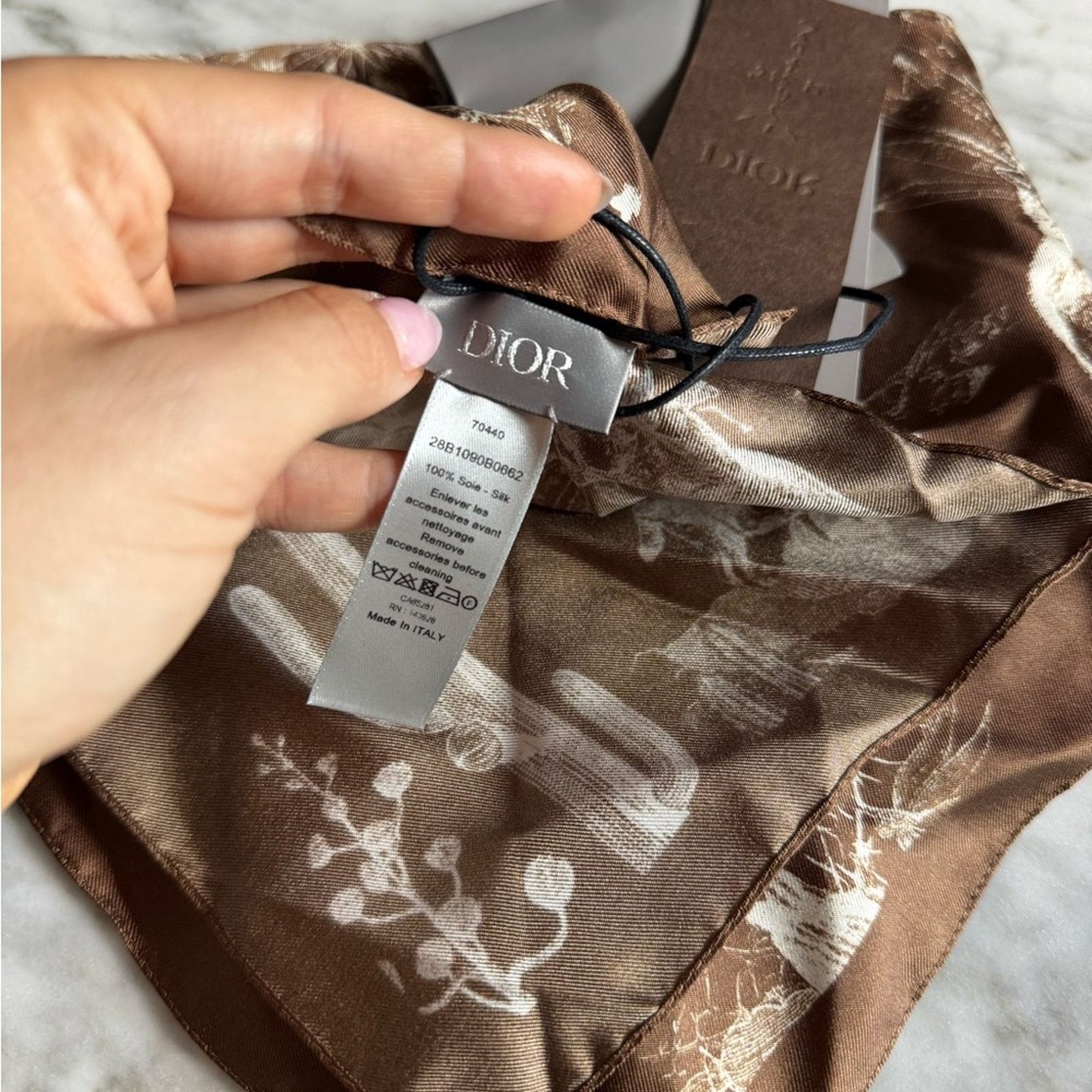 Dior Dior x Cactus Jack Bandana Coffee Brown/White NWT Size ONE SIZE - 5 Thumbnail