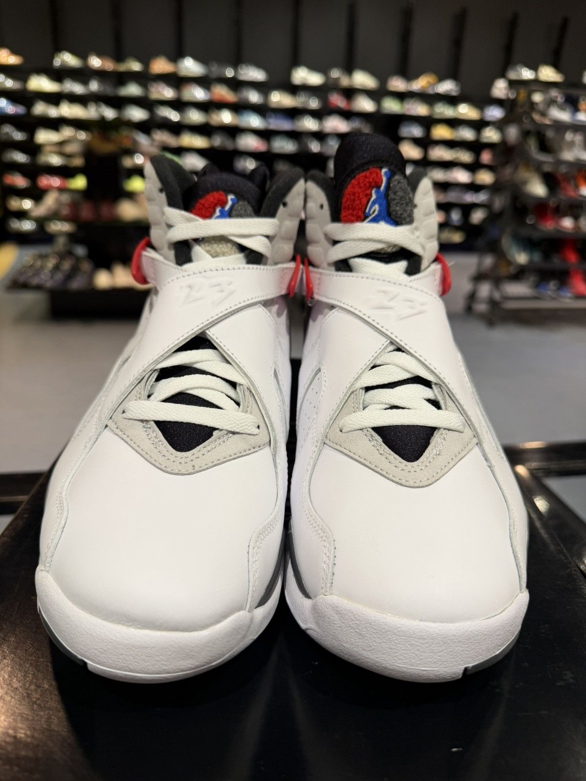 Jordan Brand Size 9 - Jordan 8 Retro White True Blue (2025) Size US 9 / EU 42 - 2 Thumbnail