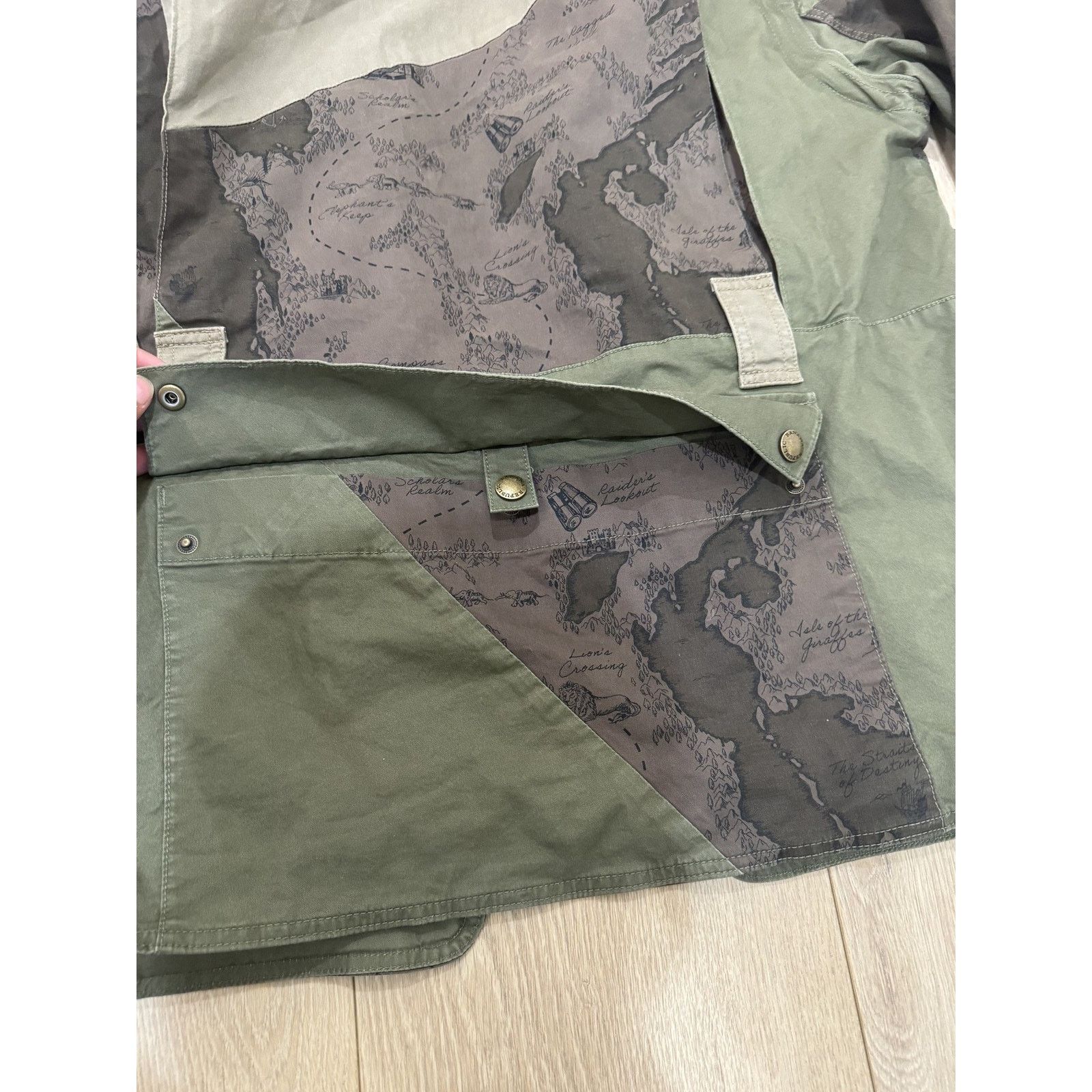 Banana Republic Banana Republic Men's Utility Jacket Map Print Multi-Pocket Size US S / EU 44-46 / 1 - 12 Thumbnail