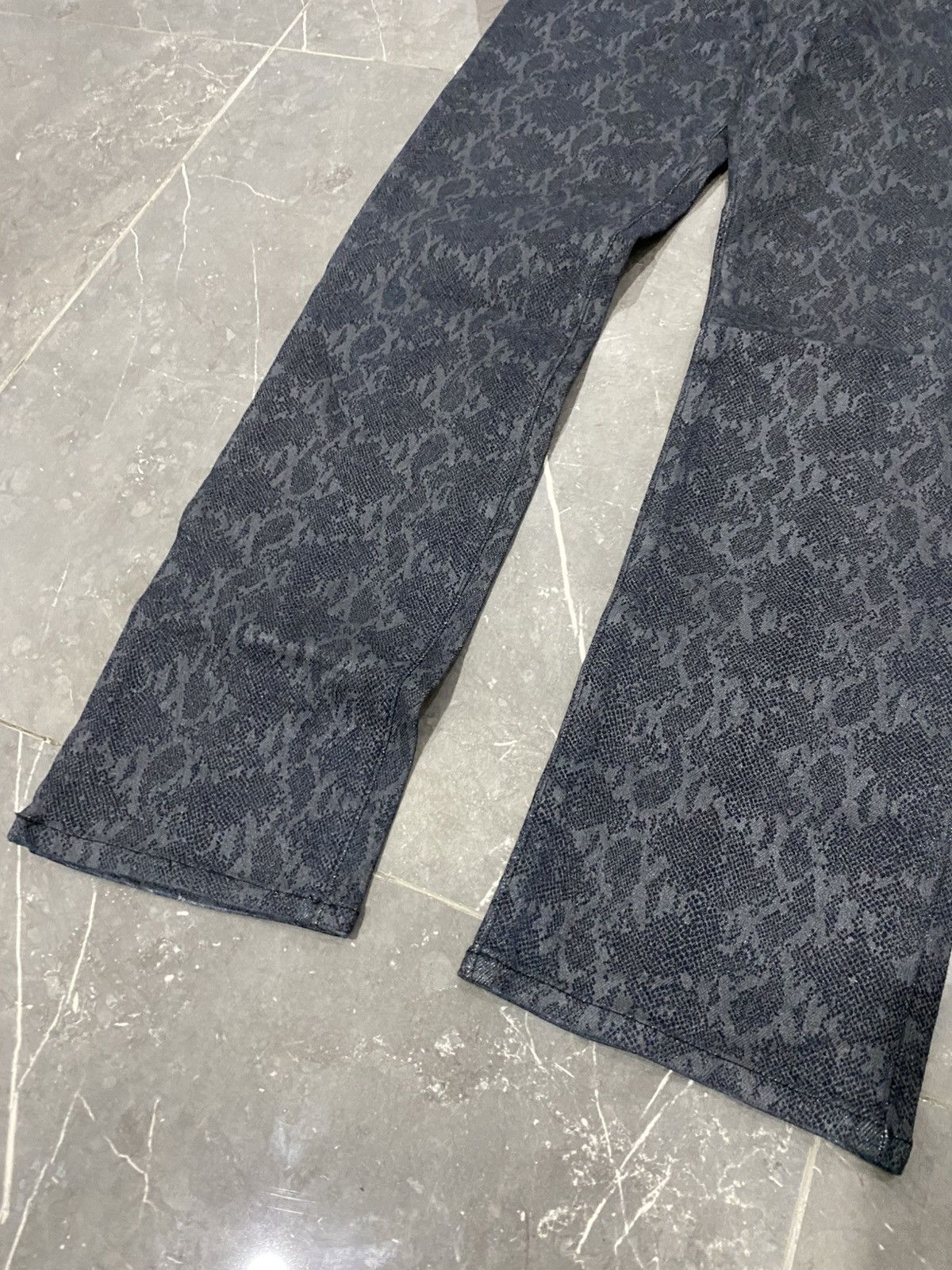 Japanese Brand Velvetglove japanese denim waxed snake skin Size US 28 / EU 44 - 3 Thumbnail