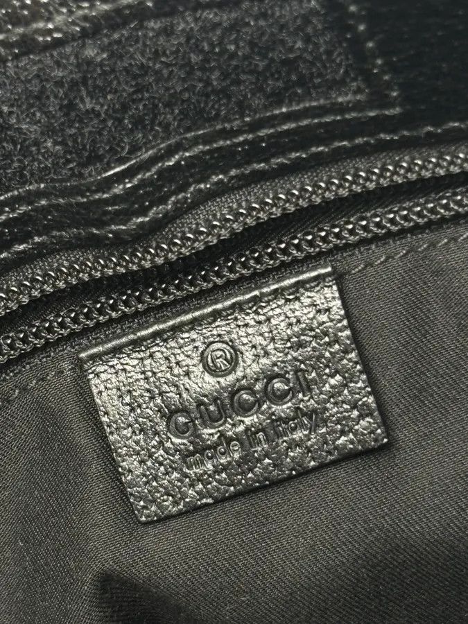Gucci SS2003 Gucci Black Canvas Monogram Crossbody Bag Size ONE SIZE - 13 Thumbnail