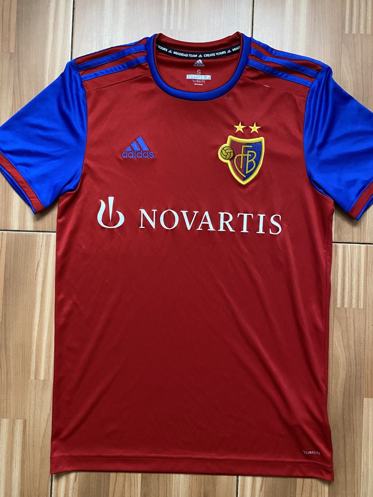 Adidas Adidas FC Basel 2019/20 Home Football Shirt Soccer Jersey Size US S / EU 44-46 / 1 - 2 Thumbnail