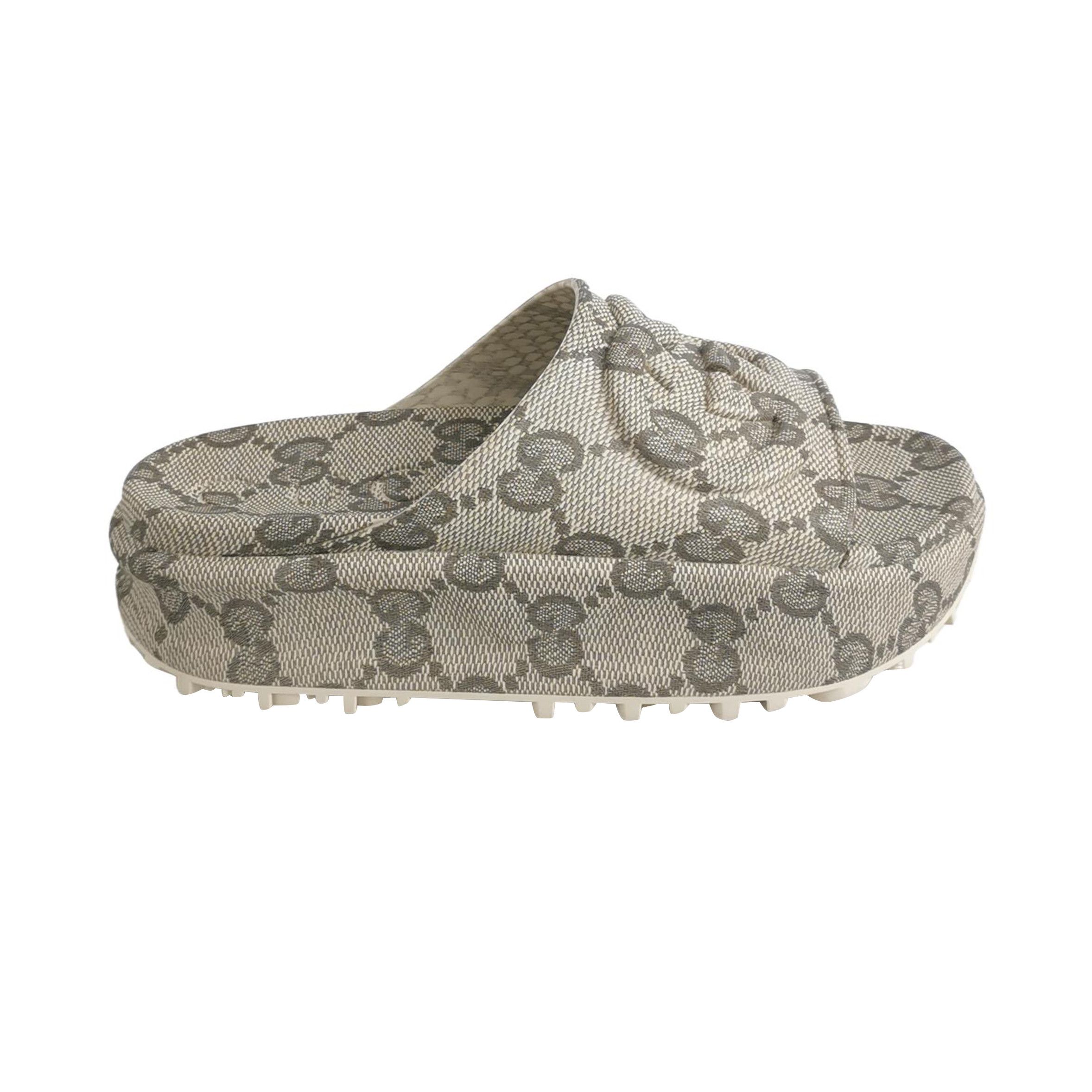 Gucci Gucci Women 6 Sandals Size US 6 / IT 36 - 1 Thumbnail