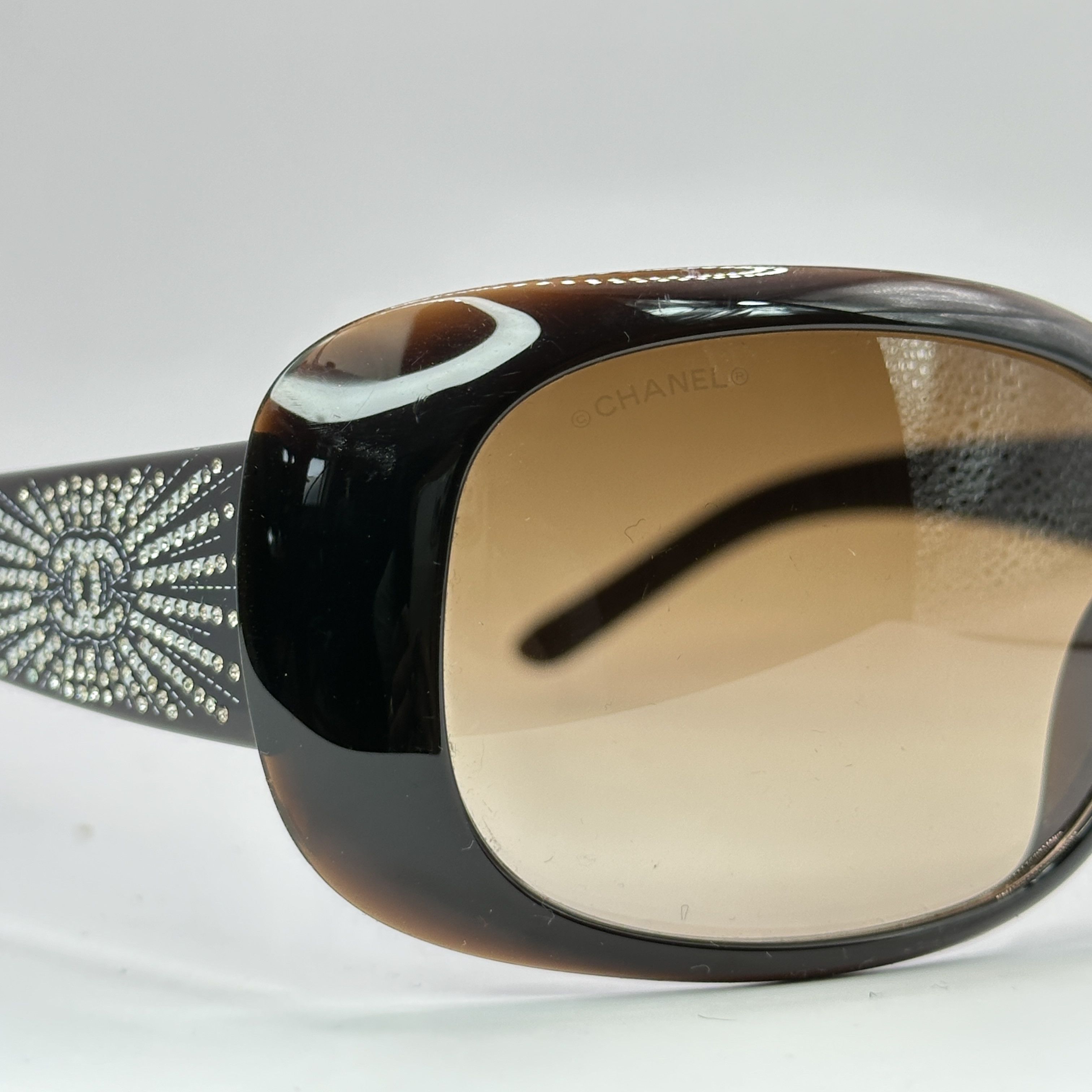 Chanel × Vintage Vintage Chanel Swarovski Crystal CC Logo 00s Sunglasses Size ONE SIZE - 8 Thumbnail
