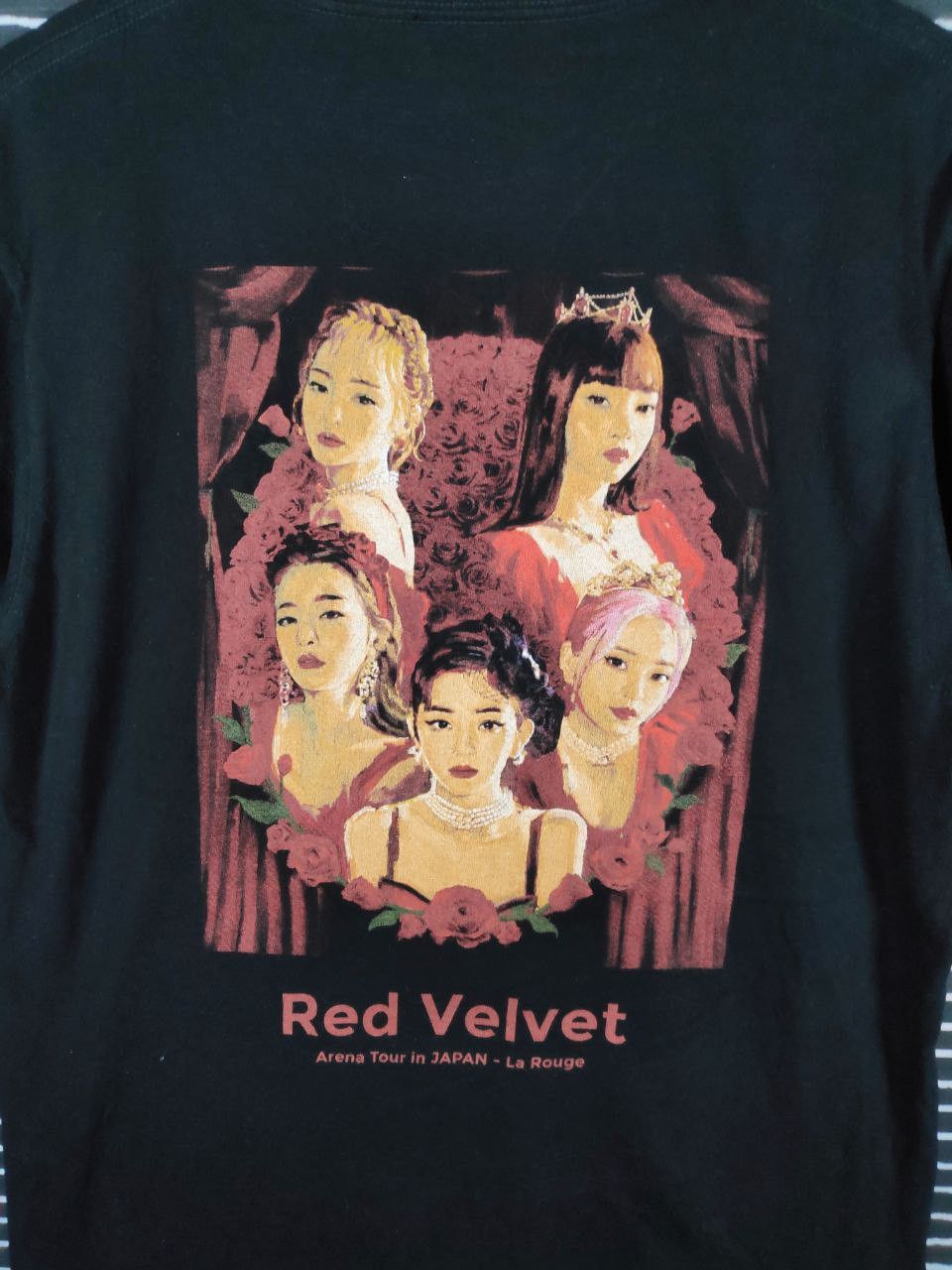 Band Tees Red Velvet La Rouge Arena Tour K Pop Tee Size S Size US S / EU 44-46 / 1 - 4 Thumbnail