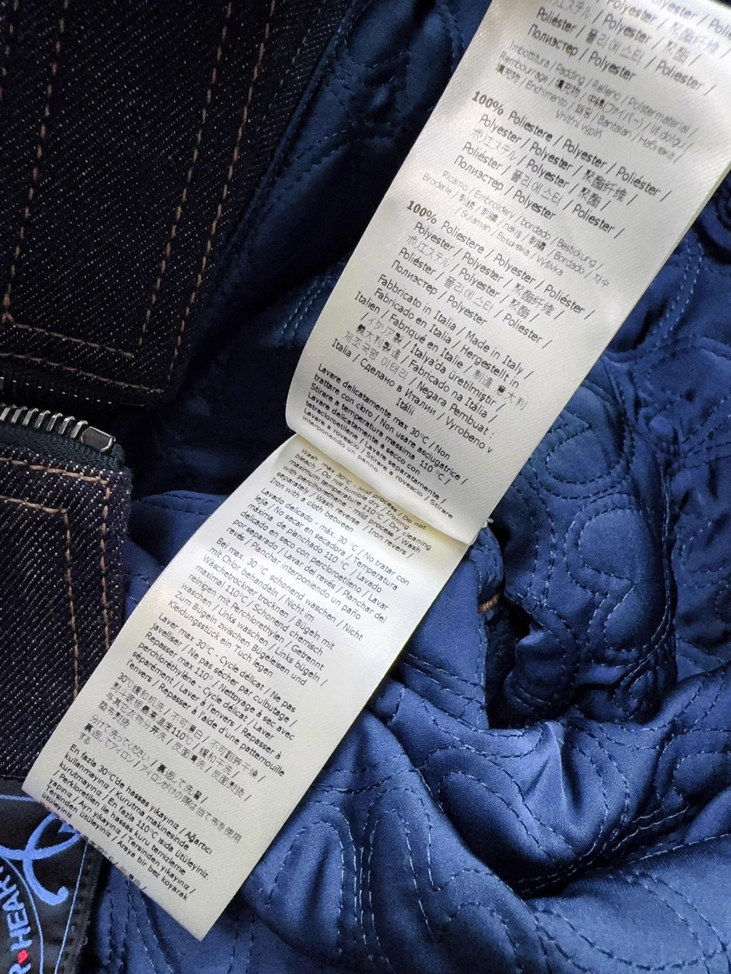 Fendi Fendi Navy Heart Sequin Embroidery Collar Denim Jacket 36 Size XS / US 0-2 / IT 36-38 - 8 Thumbnail