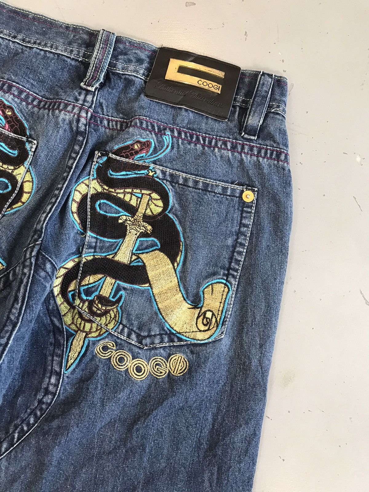 Coogi × Vintage Vintage Coogi sword ⚔️ sneck embroidered denim Size US 32 / EU 48 - 15 Thumbnail