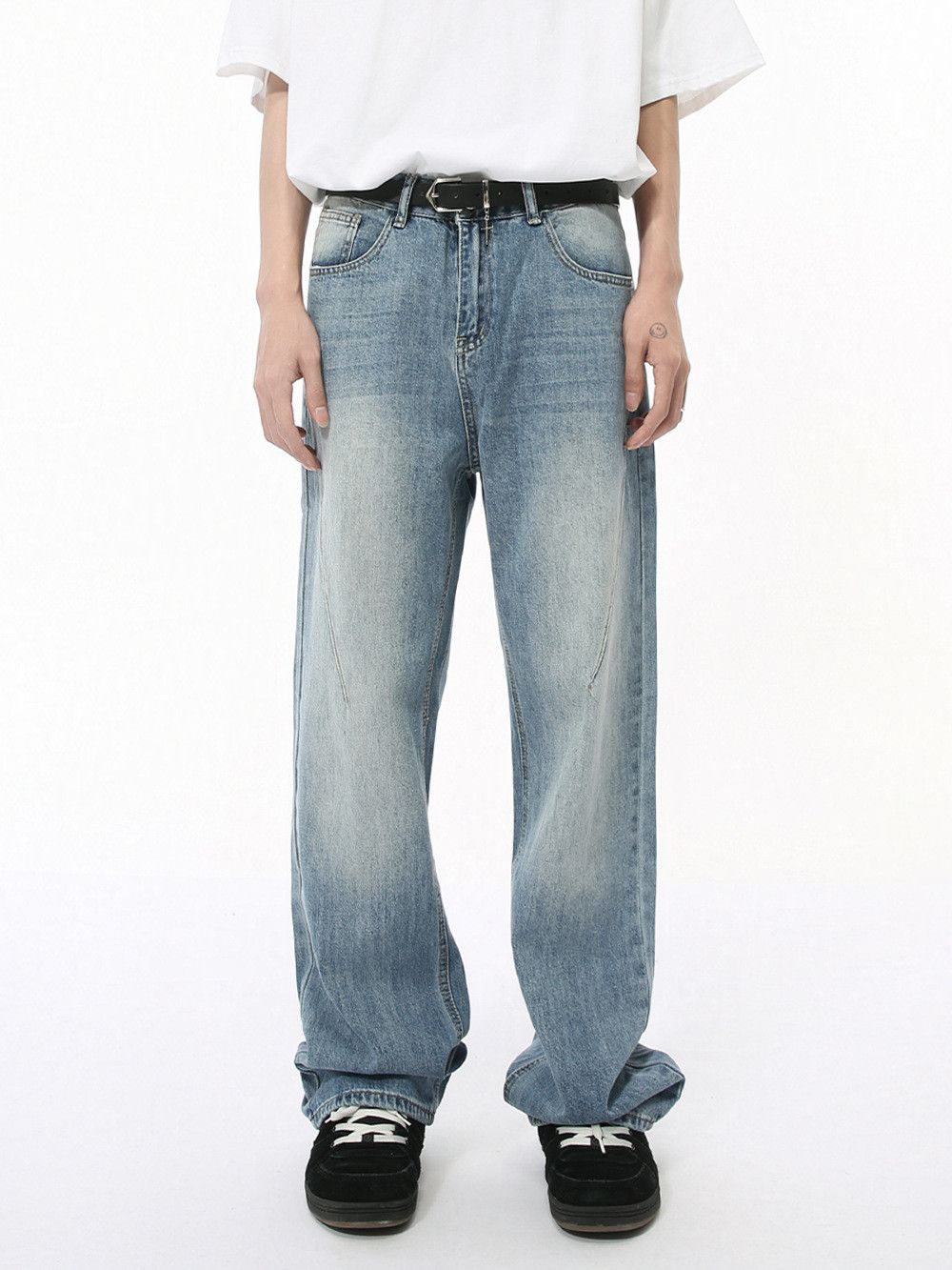 Japanese Brand Vintage distressed washed loose-fitting casual jeans Size US 32 / EU 48 - 1 Thumbnail