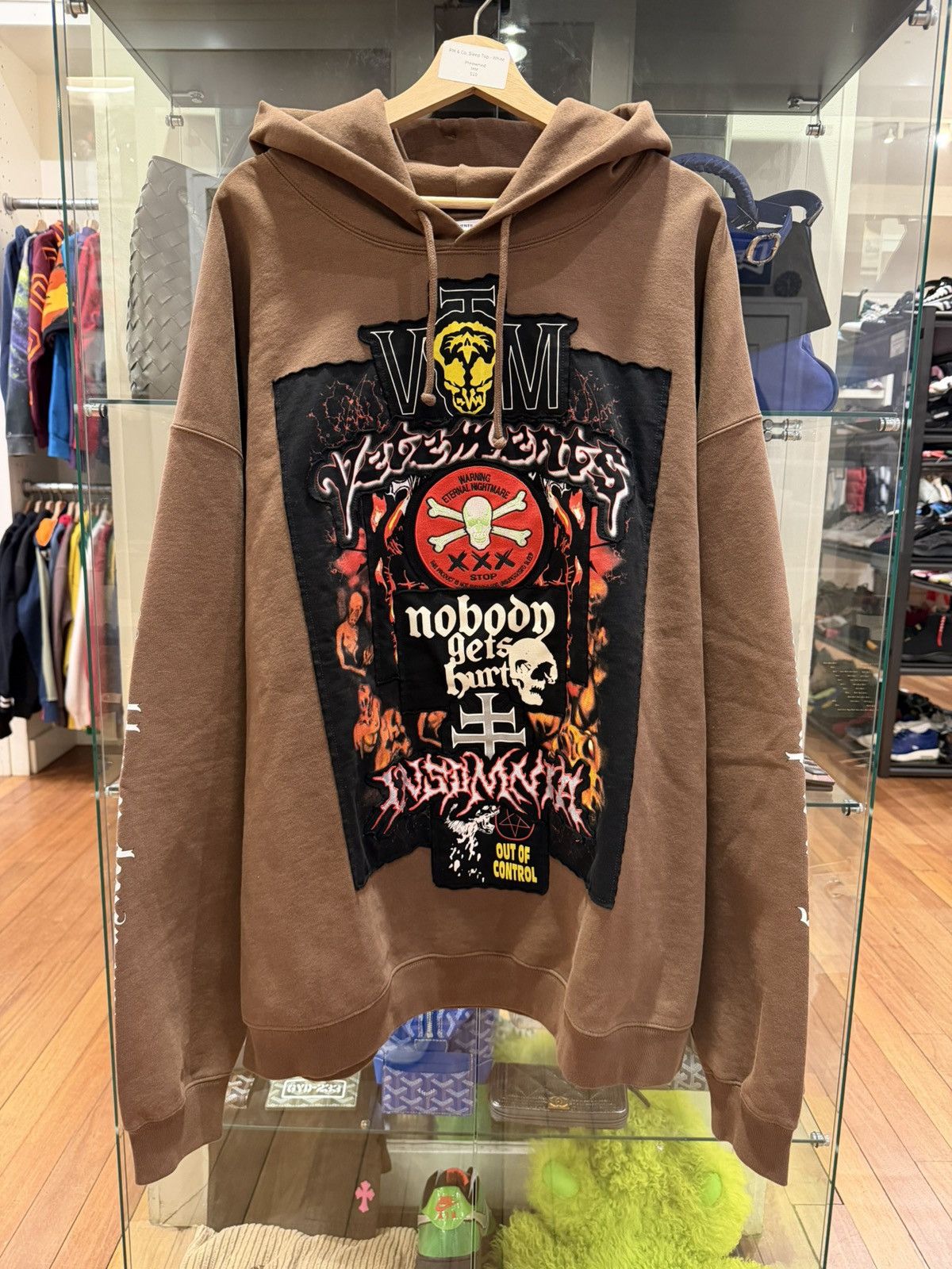 Vetements Vetements Embroidered Hoodie Size US XL / EU 56 / 4 - 1 Thumbnail