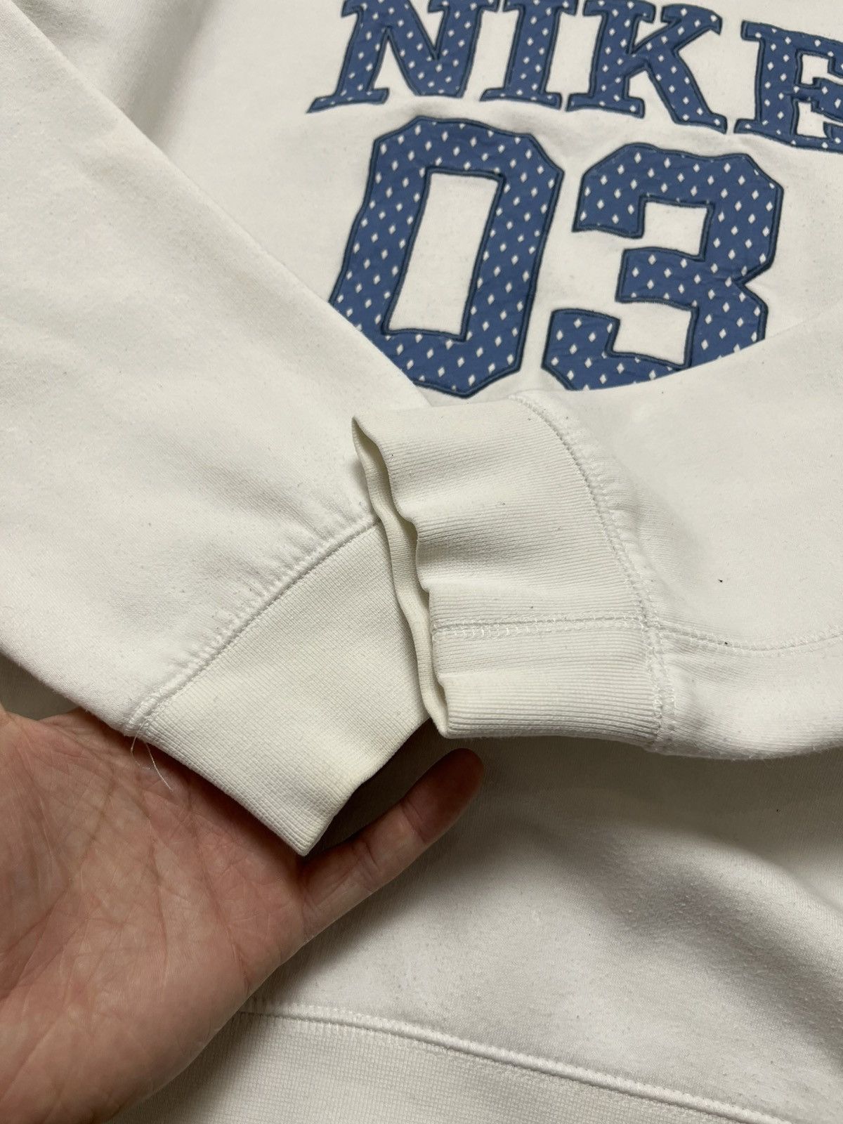 Nike Vintage Nike 52 Big Logo Sweatshirt 00s Size US L / EU 52-54 / 3 - 12 Thumbnail