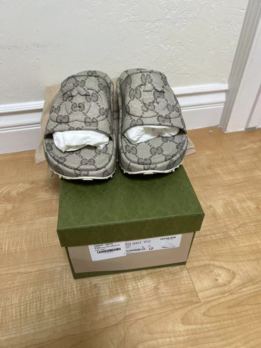 Gucci GG Slide Sandal Interlocking G Beige Ebony