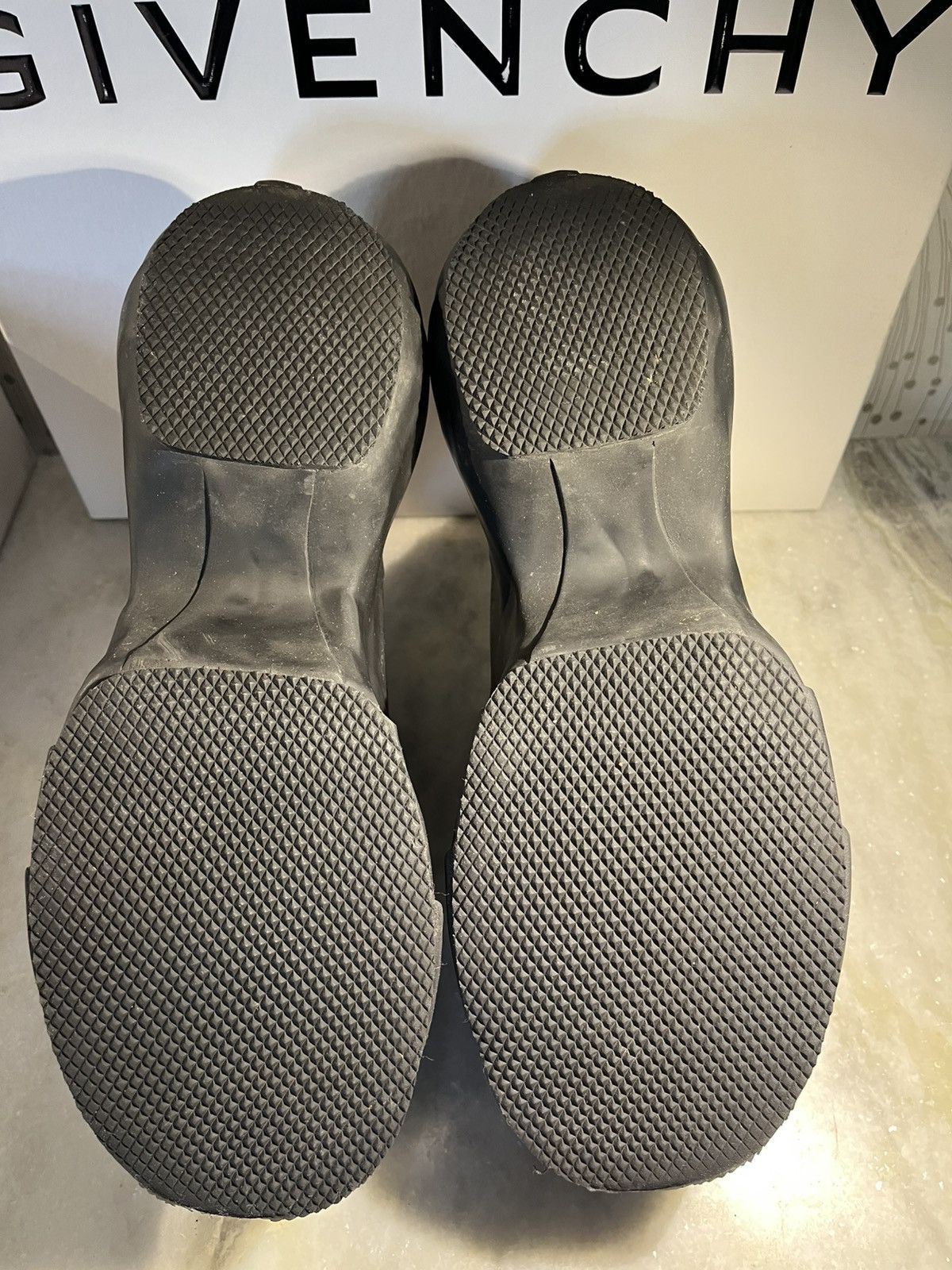 Givenchy Givenchey Show Low boot 9 Rain Rubber Size US 9 / EU 42 - 7 Thumbnail