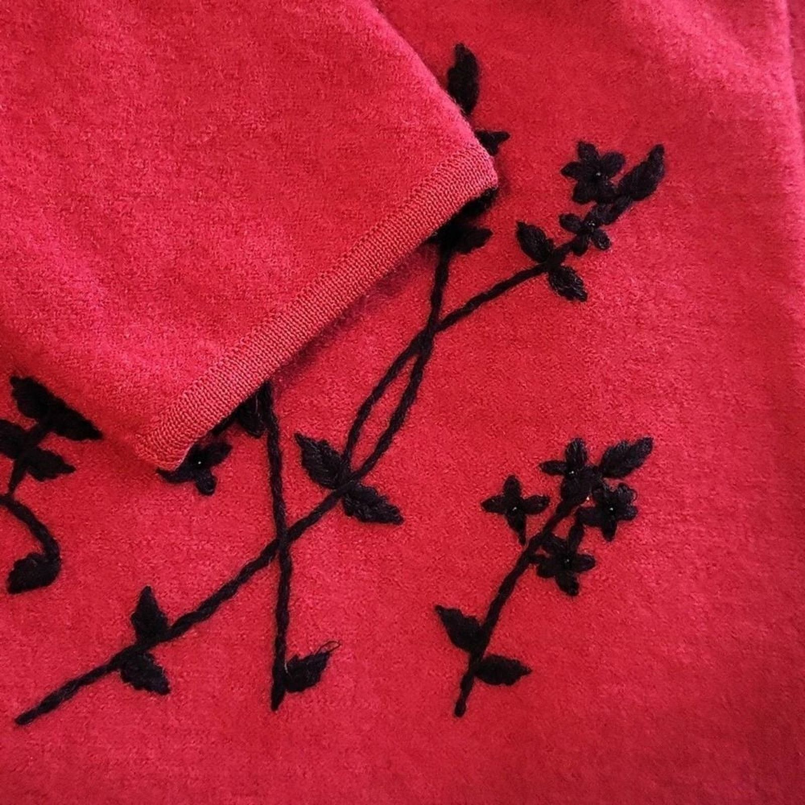 The Unbranded Brand Moonlight Bay Red Wool Jacket M Hand Embroidered Beaded Size M / US 6-8 / IT 42-44 - 11 Thumbnail