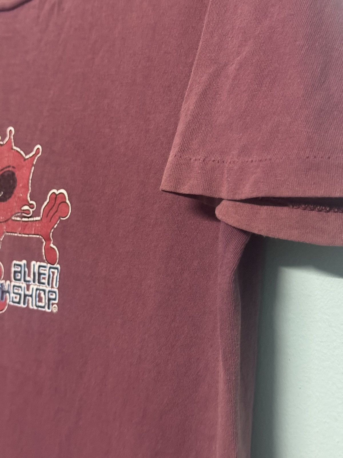 Alien Workshop 💥VINTAGE ALIEN WORKSHOP SUNFADED THRASHED DAMAGE TEE Size US M / EU 48-50 / 2 - 3 Thumbnail