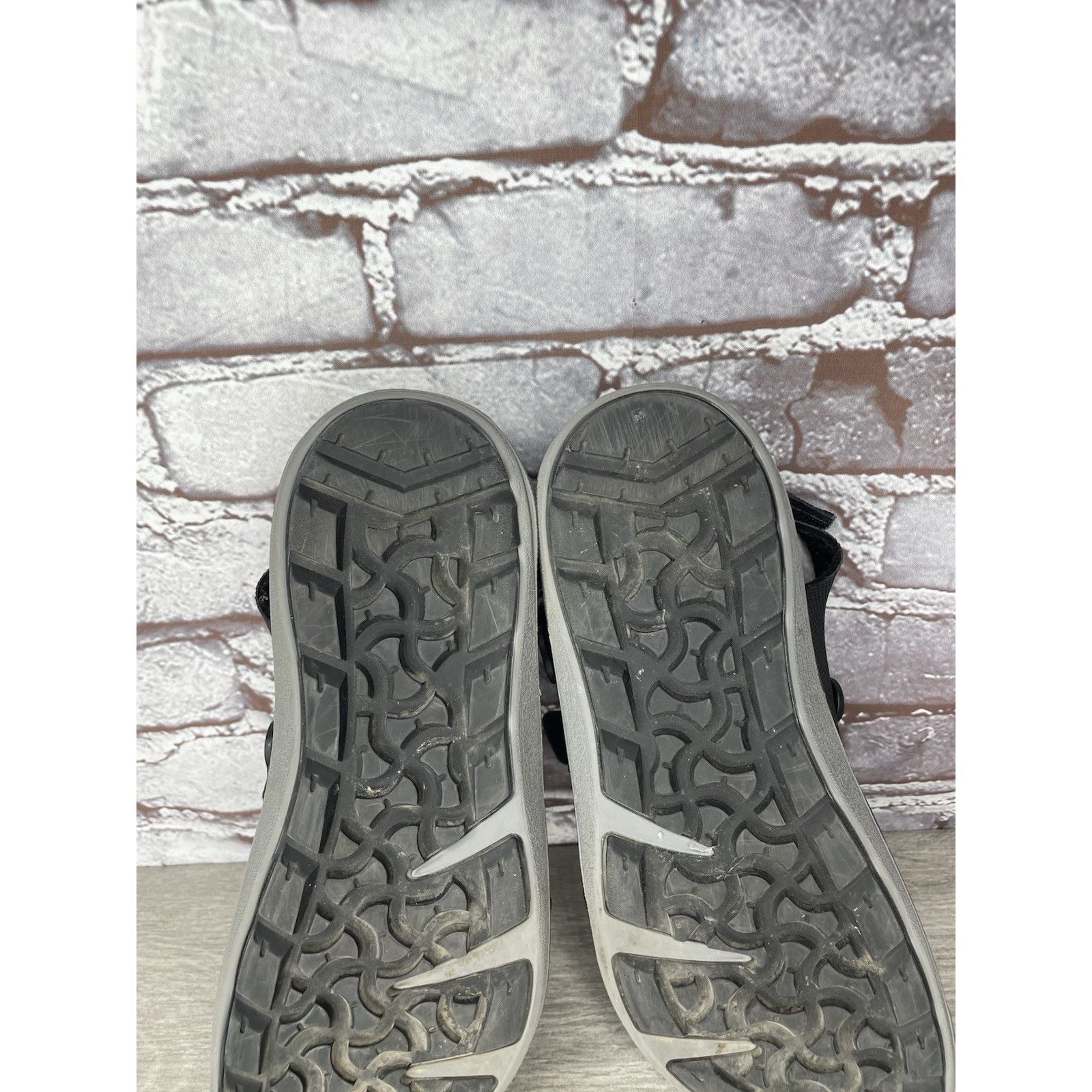 Birkenstock Birkenstock Kalahari Black Cross Country Strap Sandals Women Size US 8 / IT 38 - 9 Thumbnail
