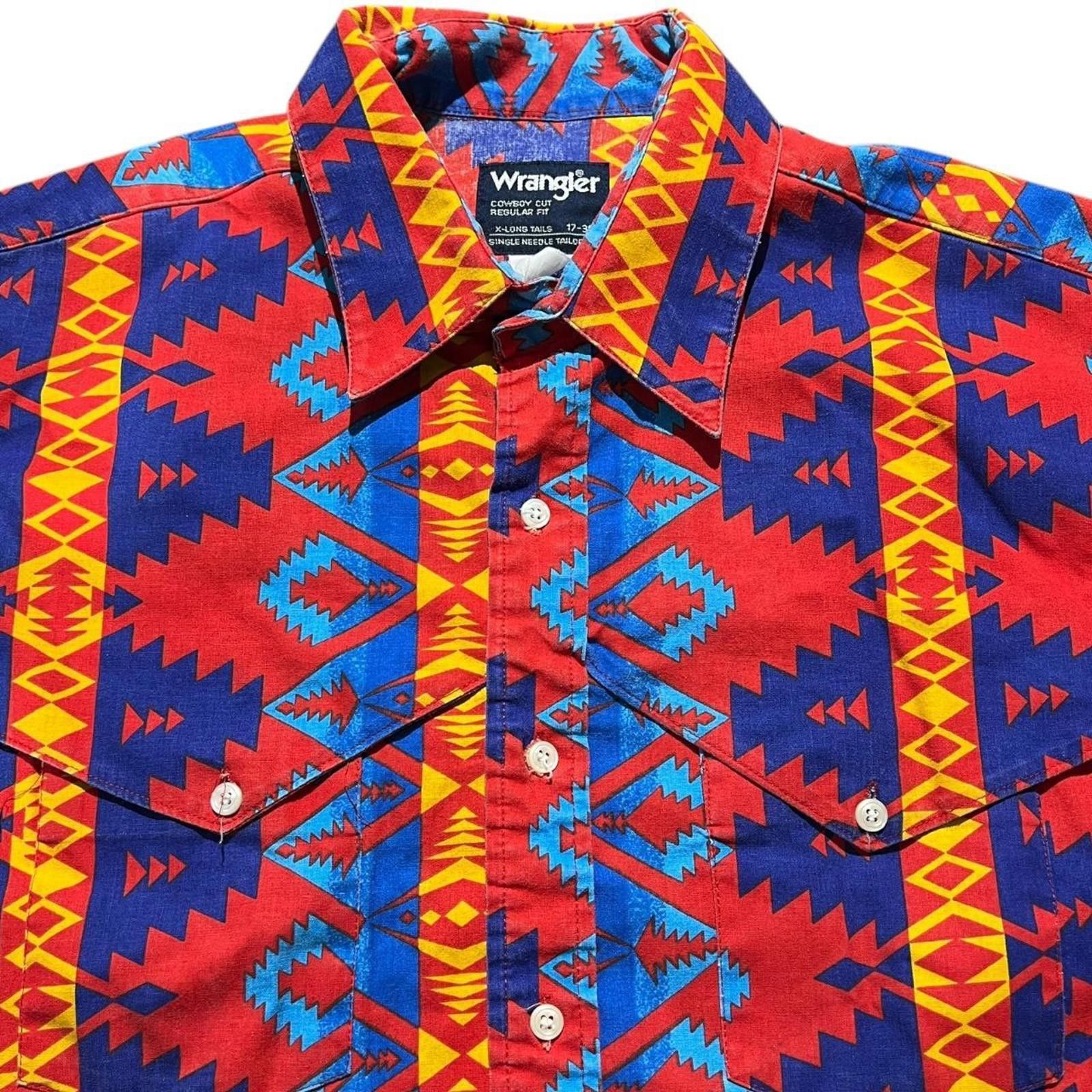 Wrangler Vintage Wrangler Western Cowboy Red Aztec Longsleeve Shirt Size US XL / EU 56 / 4 - 3 Thumbnail