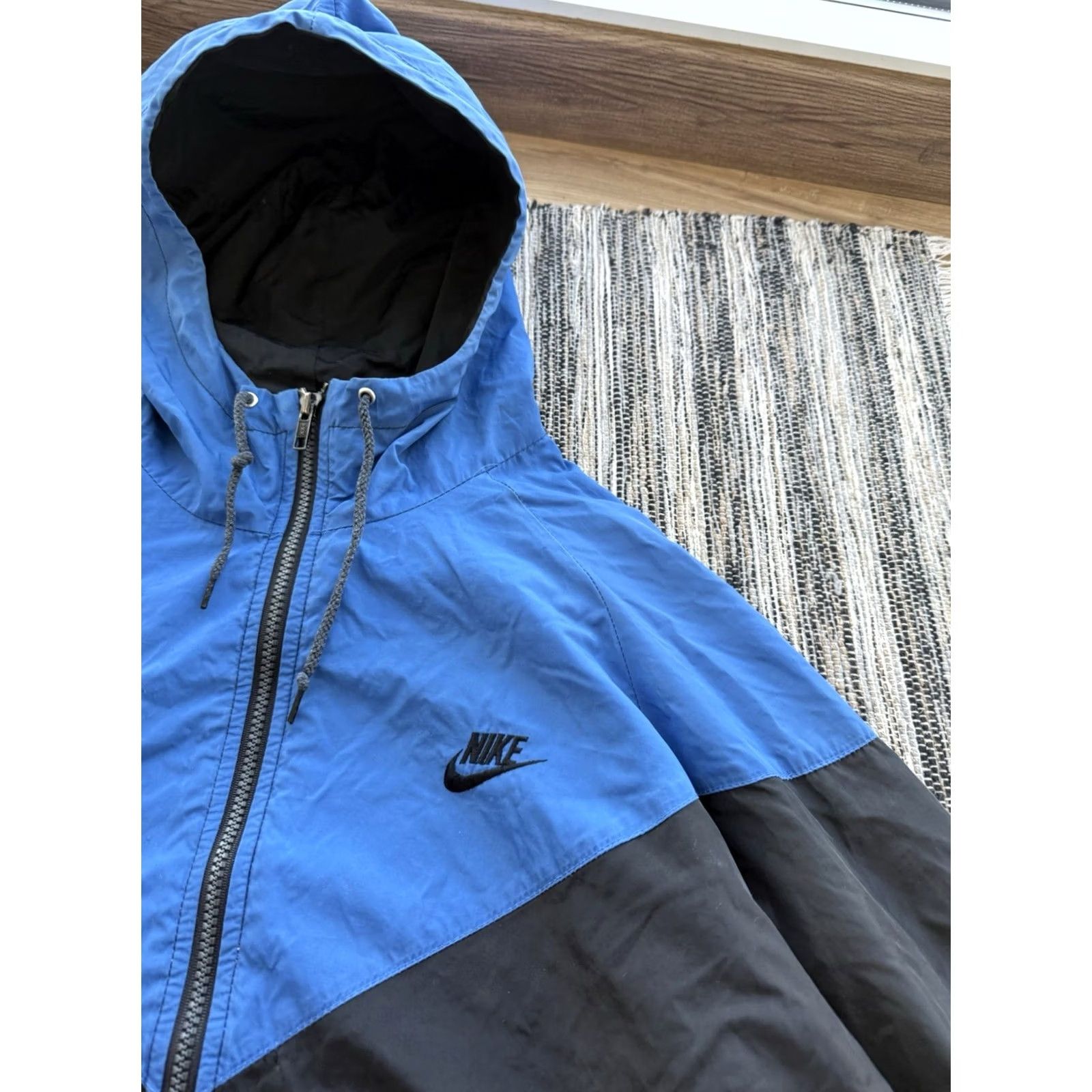 Nike VINTAGE NIKE JACKET 80s Y2K NYLON DISTRESSED FADED BLUE-BLACK Sz L Size US L / EU 52-54 / 3 - 7 Thumbnail
