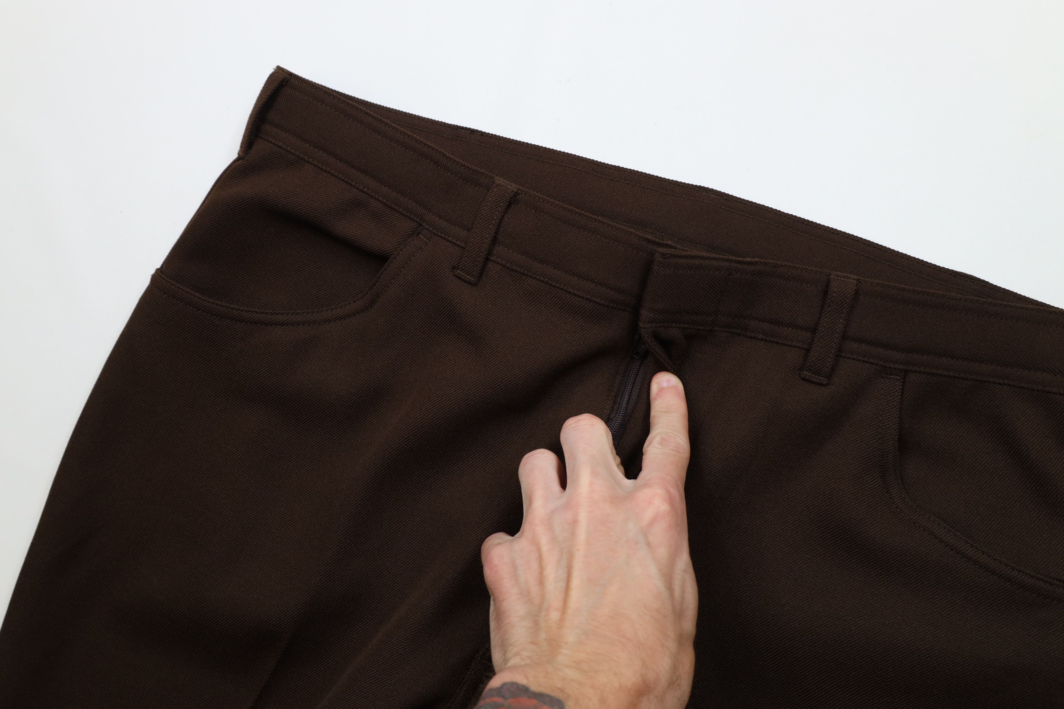 Vintage Vintage 90s Streetwear Knit Wide Leg Chino Pants Brown Size US 40 / EU 56 - 6 Thumbnail