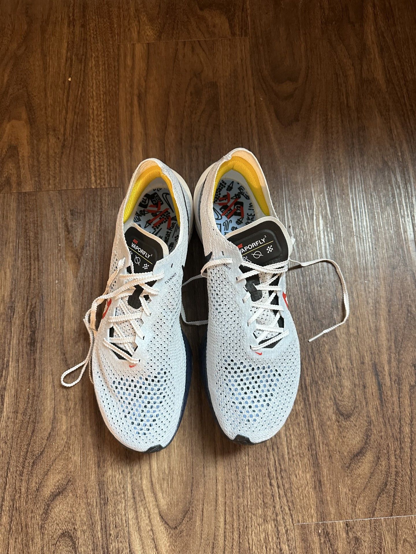 Nike Nike Vaporfly 3 Size US 11.5 / EU 44-45 - 4 Thumbnail