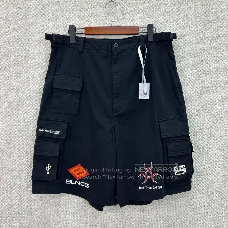 Balenciaga Balenciaga Cargo Shorts Size US 34 / EU 50 - 1 Thumbnail