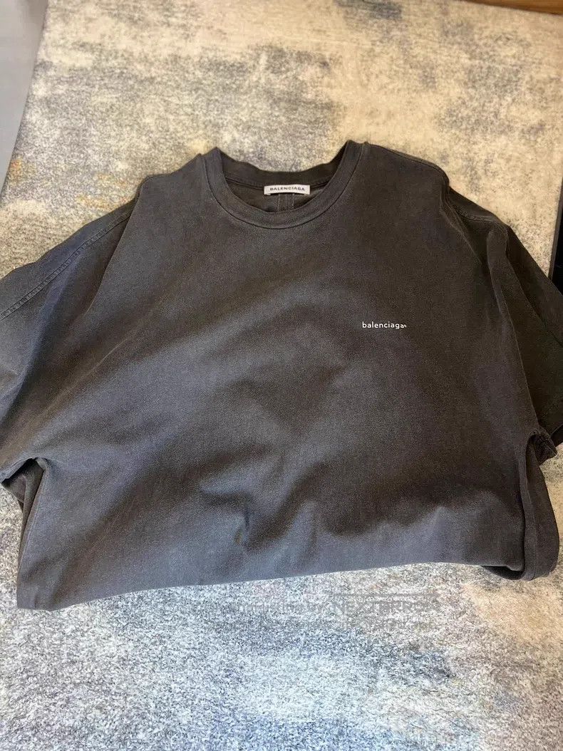 Balenciaga Balenciaga Short-sleeved T-shirt Size US S / EU 44-46 / 1 - 6 Thumbnail