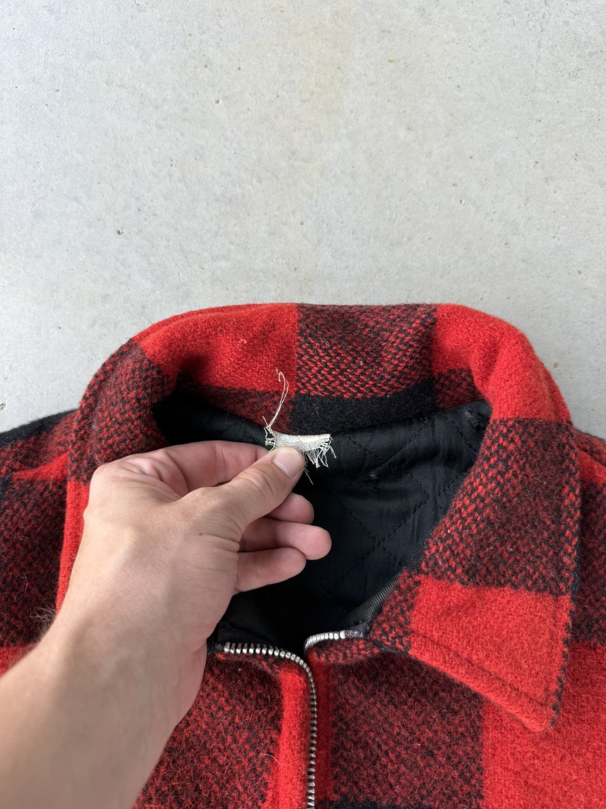 Vintage Vintage 1940s Red Buffalo Plaid Wool Mackinaw Hunting Jacket Size US L / EU 52-54 / 3 - 7 Thumbnail