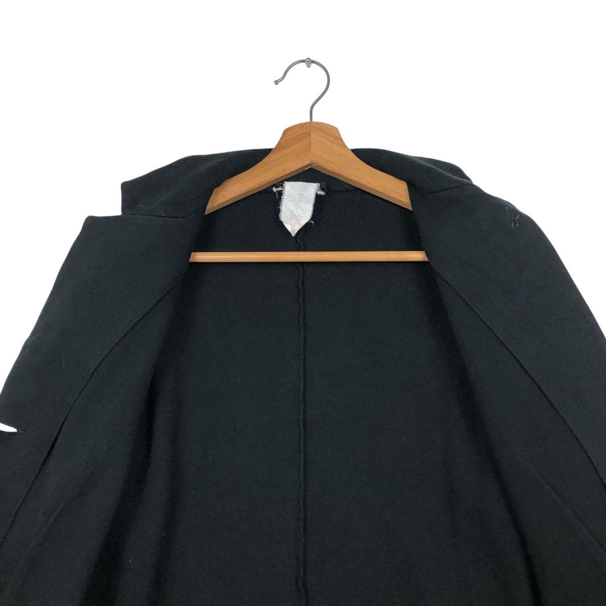 agnes b. 📌Vintage Cropped Button Jacket Agnes B. Paris Made in Japan Size US M / EU 48-50 / 2 - 15 Thumbnail
