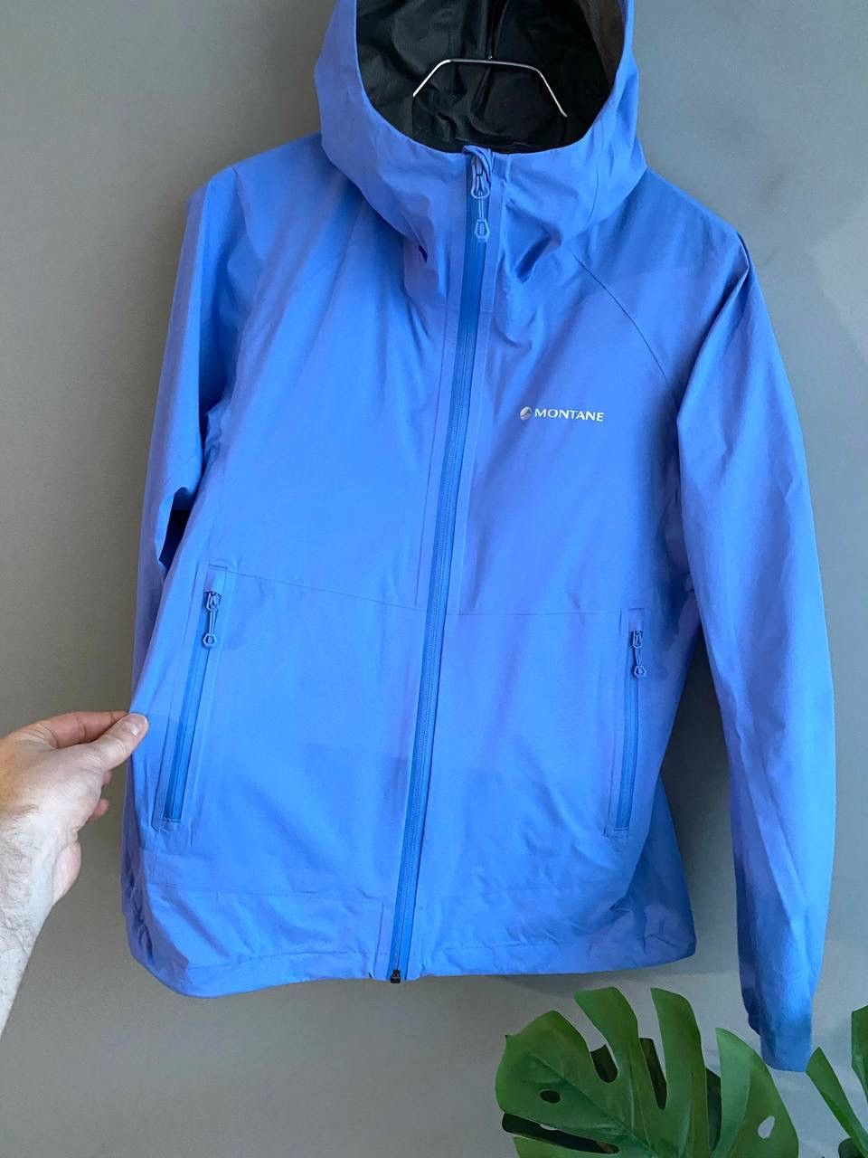 Montane Montane Minimus Women's Lite Waterproof Hooded Jacket M/UK12 Size M / US 6-8 / IT 42-44 - 5 Thumbnail