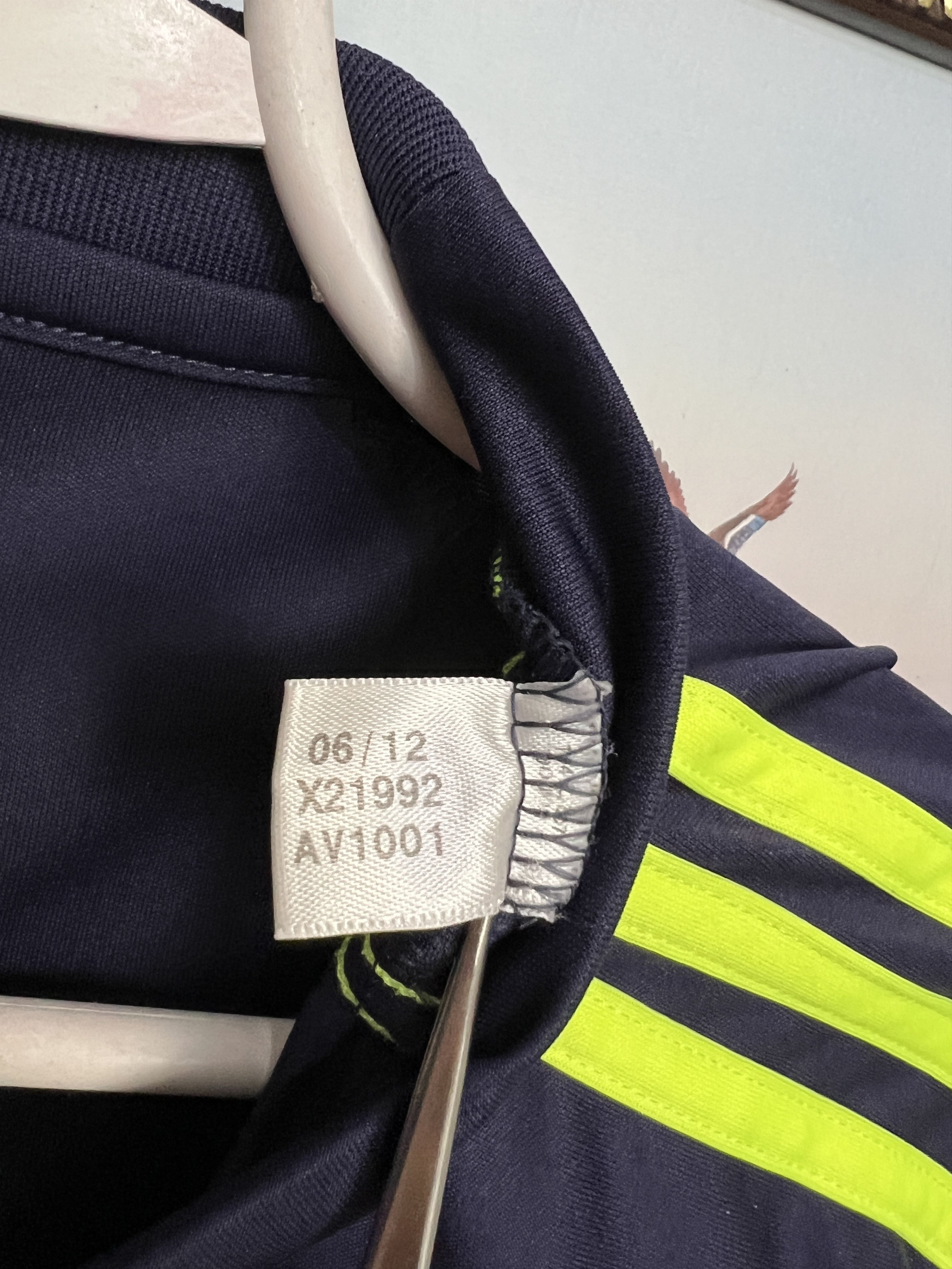 Adidas Real Madrid Away football shirt 2012 Soccer Jersey Trikot Size US S / EU 44-46 / 1 - 7 Thumbnail