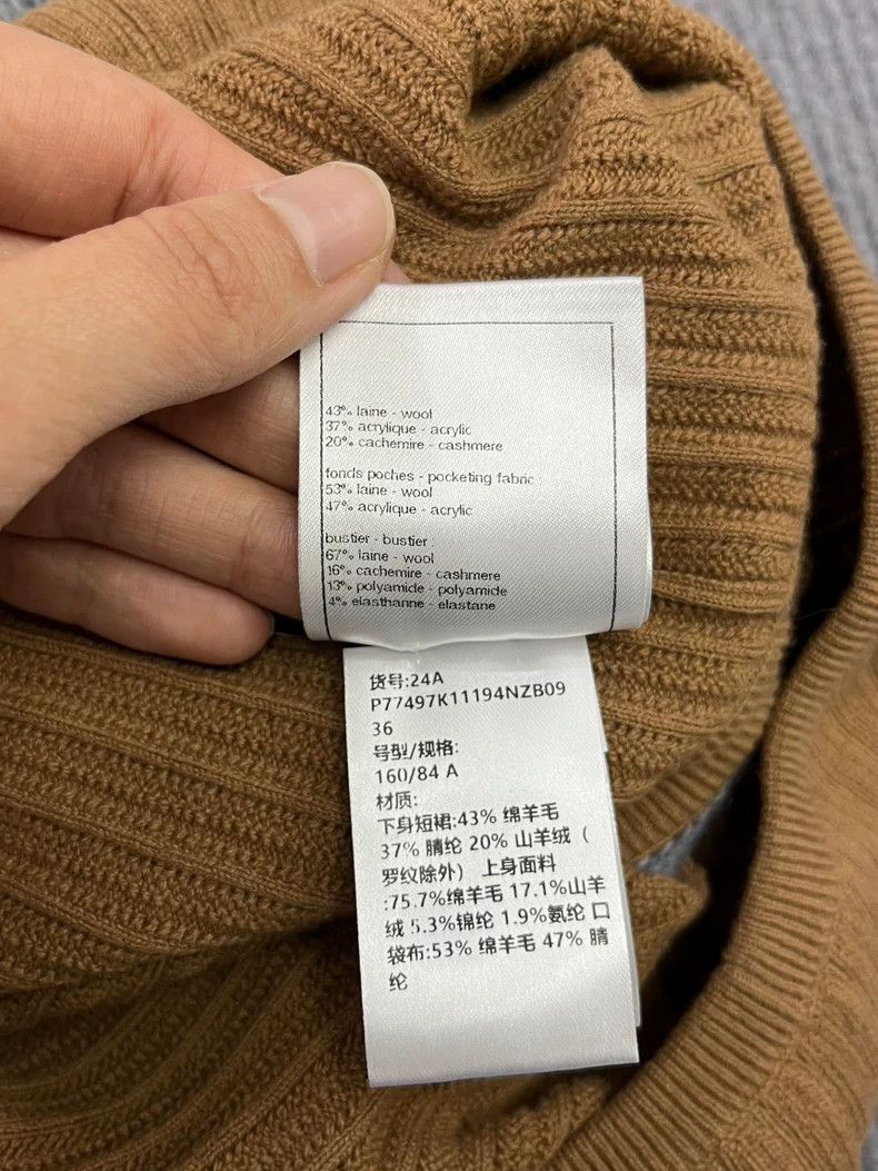 Chanel Chanel 24A high-end handicraft workshop cashmere contrast Size XS / US 0-2 / IT 36-38 - 6 Thumbnail