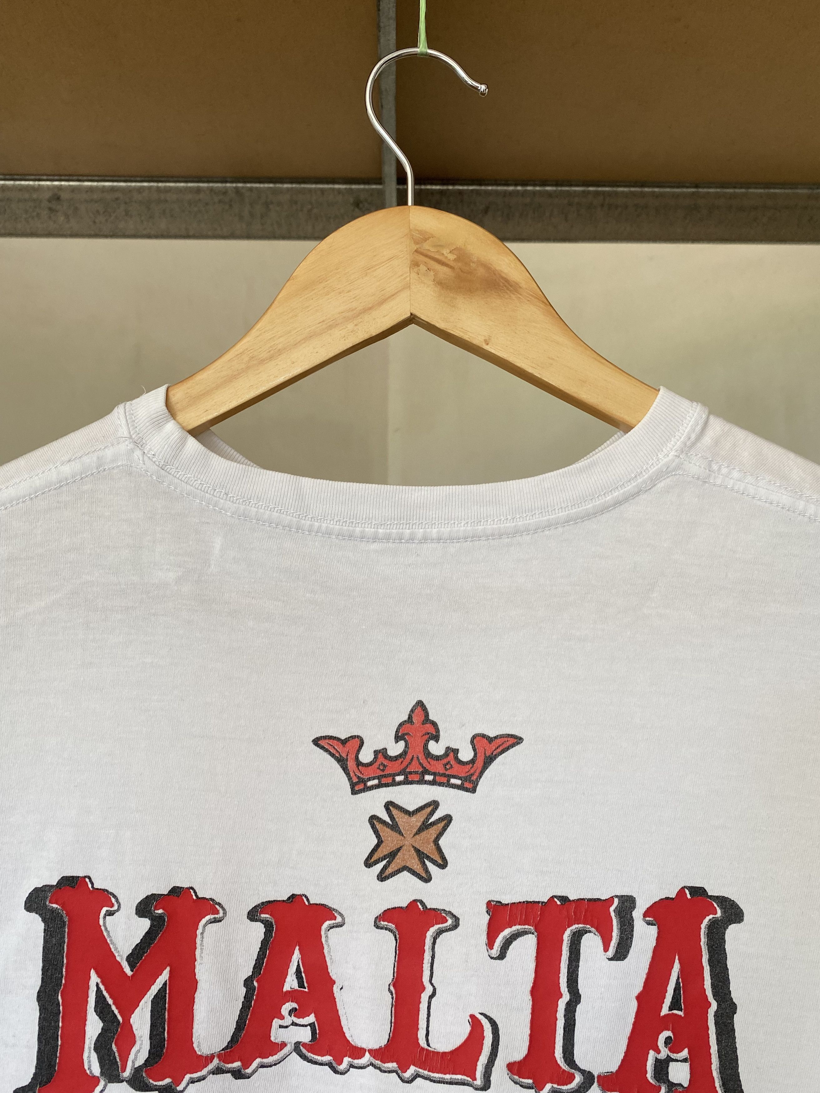 Hard Rock Cafe Hard Rock Cafe Vintage 2000s Malta White T-shirt Size US M / EU 48-50 / 2 - 12 Thumbnail