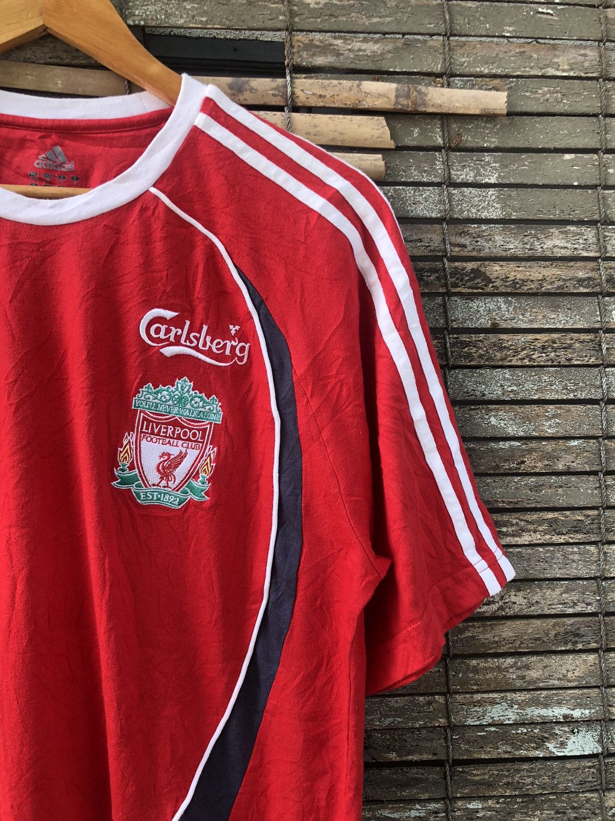 Adidas 🔥Vintage Y2k🔥 Adidas Liverpool Carlsbery Embroidered Tee Size US L / EU 52-54 / 3 - 3 Thumbnail