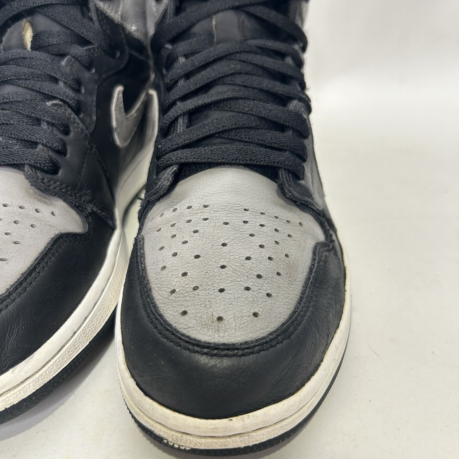 Jordan Brand Nike Air Jordan 1 Retro OG High “Shadow” (2018) Size US 10.5 / EU 43-44 - 9 Thumbnail