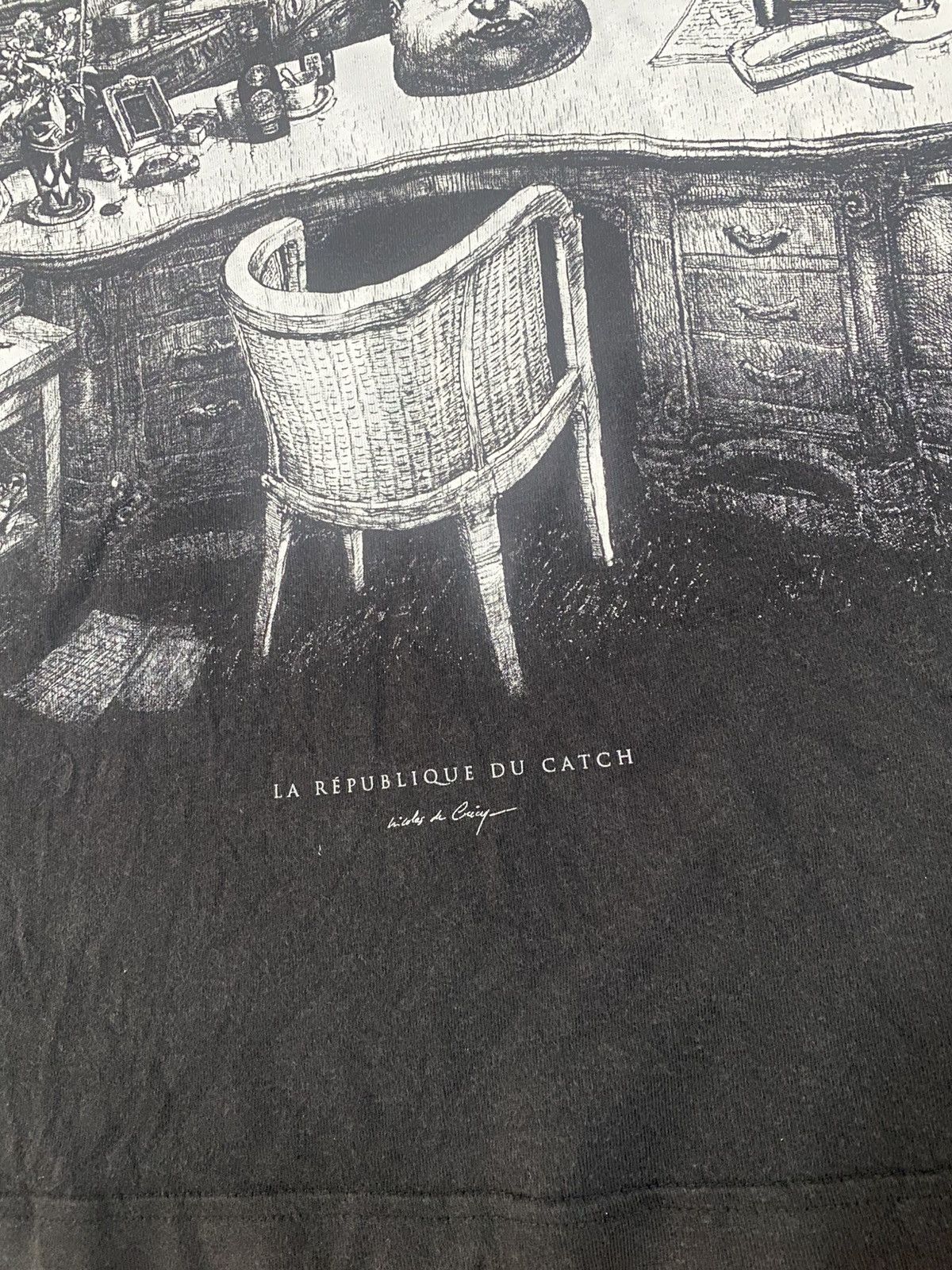 Japanese Brand Rare uniqlo la republique du catch artwork Nicolas de Crecy Size US M / EU 48-50 / 2 - 4 Thumbnail