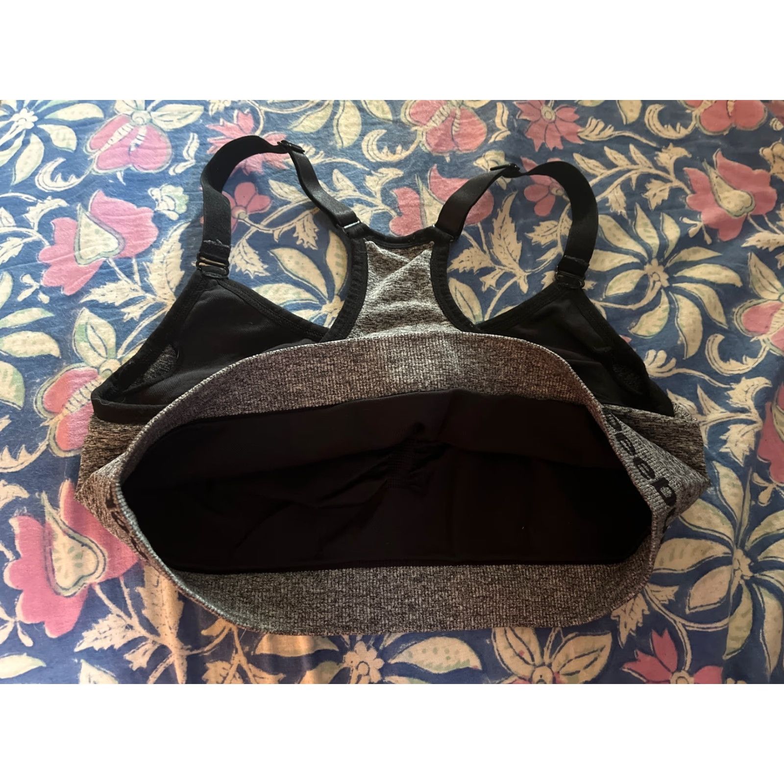Reebok Reebok Gray Sports Bra Size Small Size ONE SIZE - 4 Thumbnail