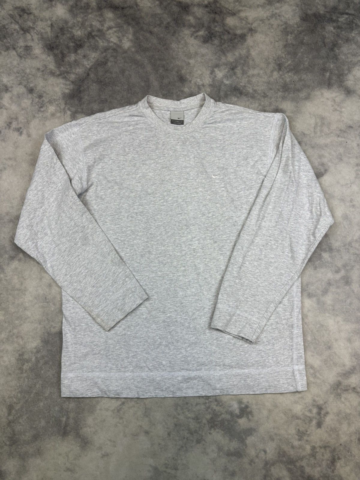 Japanese Brand × Nike × Vintage Vintage Nike Grey Basic Longsleeve Sweatshirt Korea y2k Size US L / EU 52-54 / 3 - 1 Thumbnail
