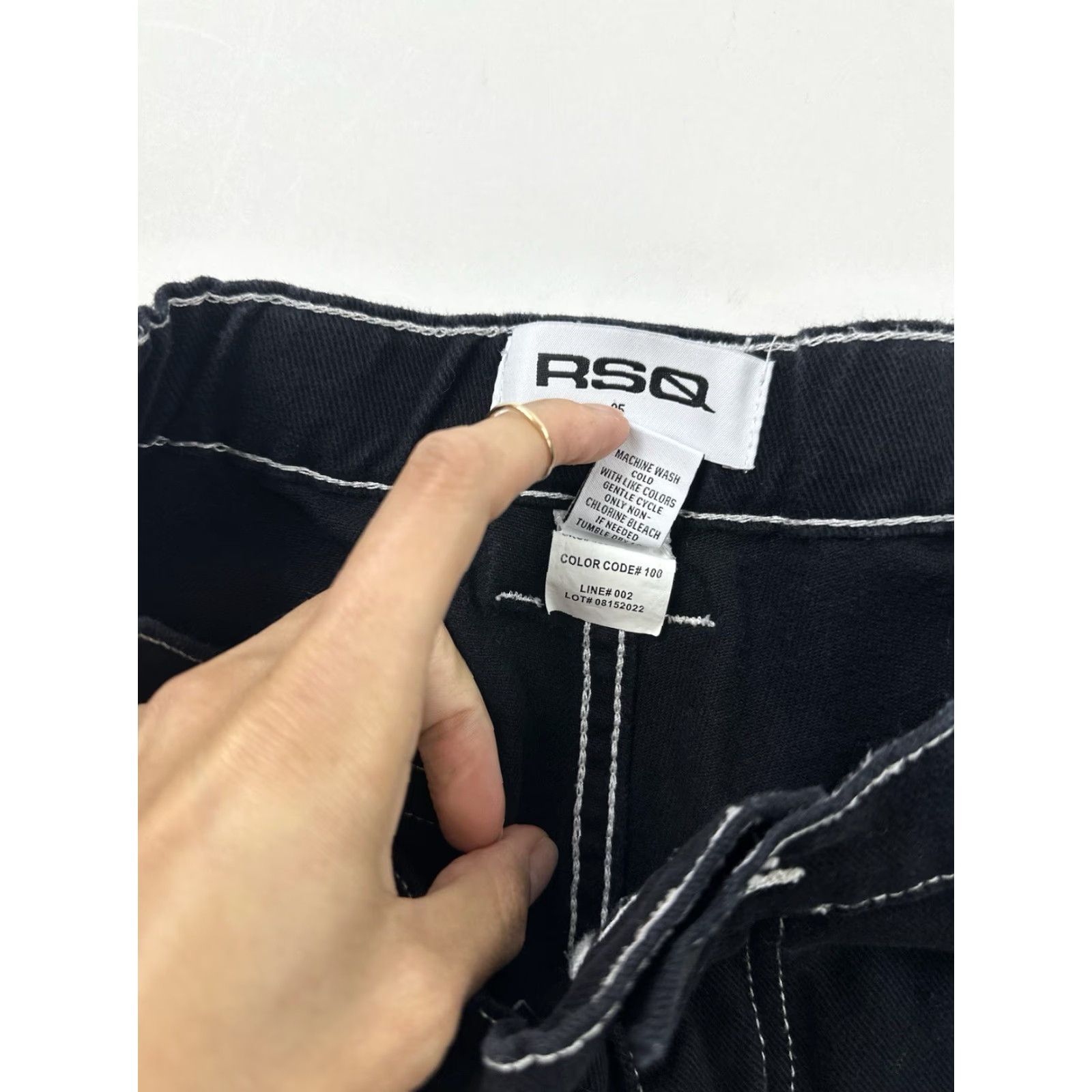 Rsq RSQ Pants Women Cargo Black 25 Wide-Leg Cotton Canvas Baggy Tilly’s RSQ Pants Women’s 25 Black Cargo Baggy Size 42" / US 20 - 7 Thumbnail