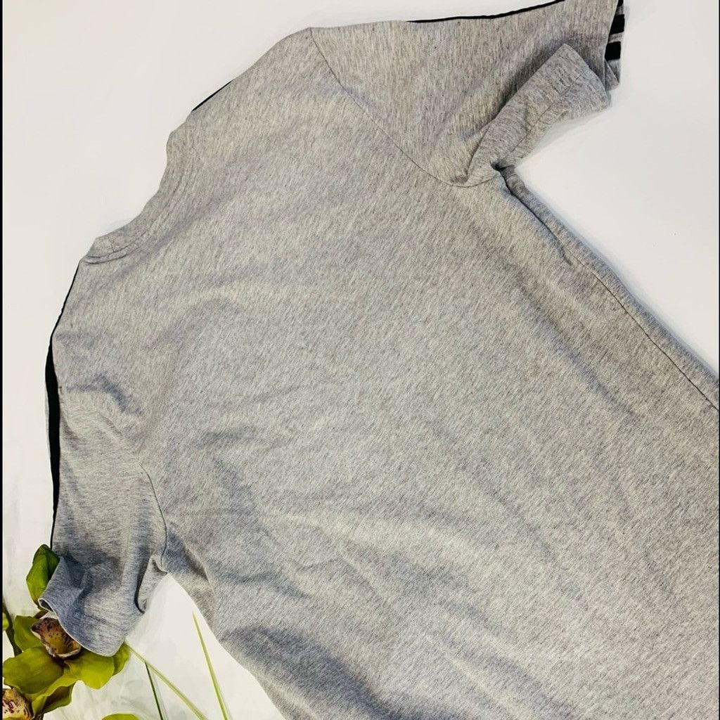 Adidas Adidas Gray T-shirts size S Size S / US 4 / IT 40 - 4 Thumbnail