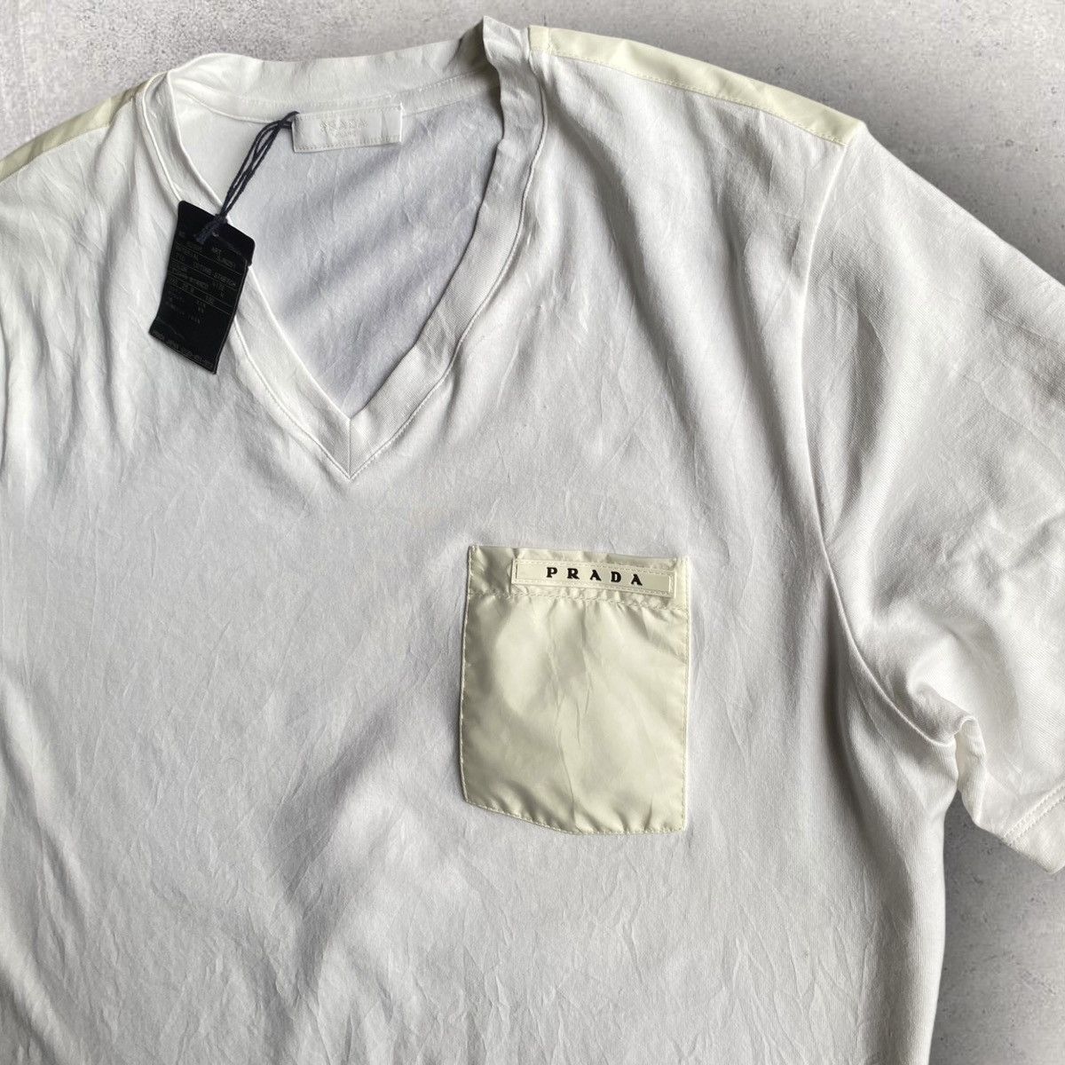 Prada Prada V Neck Nylon Pocket T Shirt Size US M / EU 48-50 / 2 - 1 Thumbnail