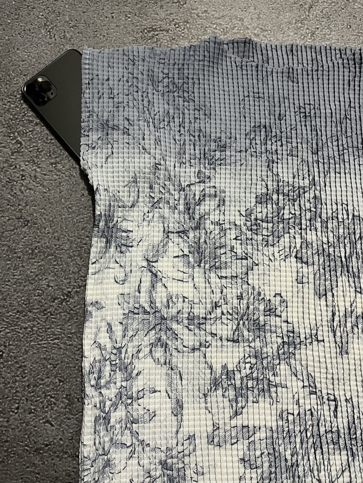 Issey Miyake 2015 Pleatsme By Issey Miyake tee Size ONE SIZE - 3 Thumbnail