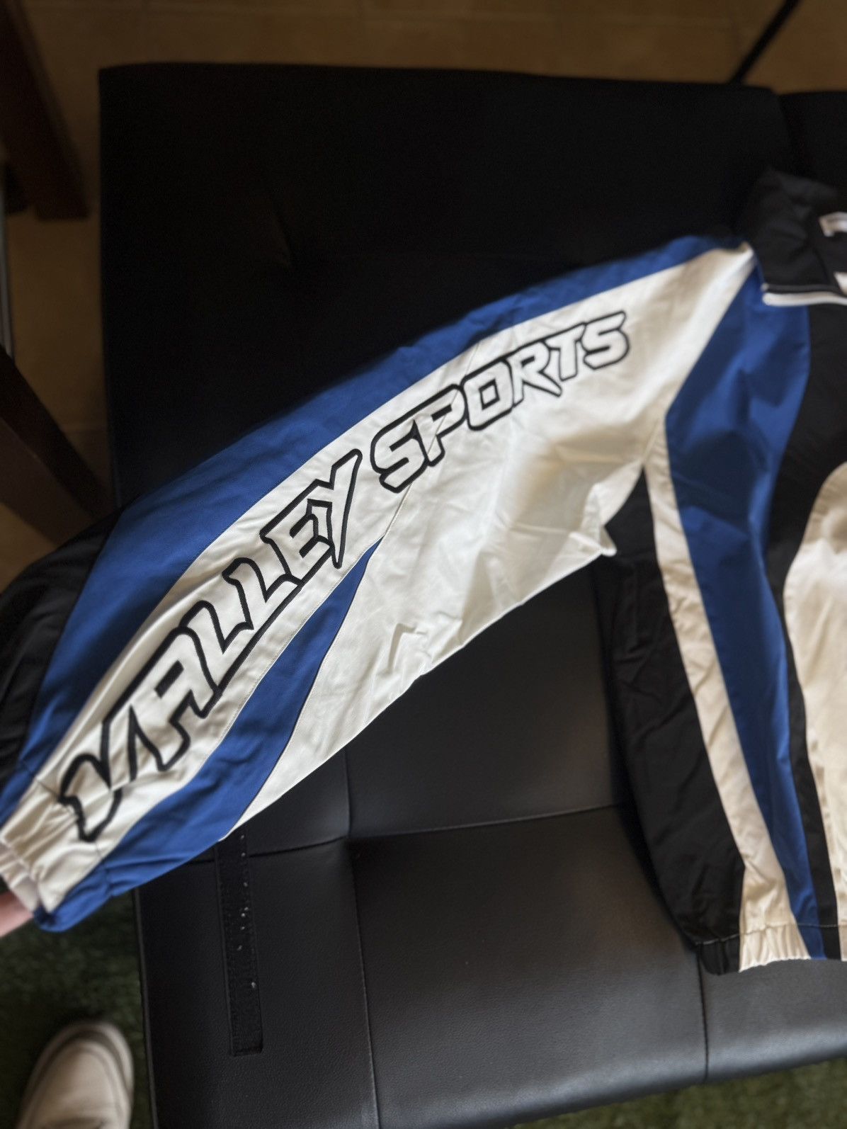 Vale Valley Blue White Track Jacket Size Large (NEW) Size US L / EU 52-54 / 3 - 2 Thumbnail