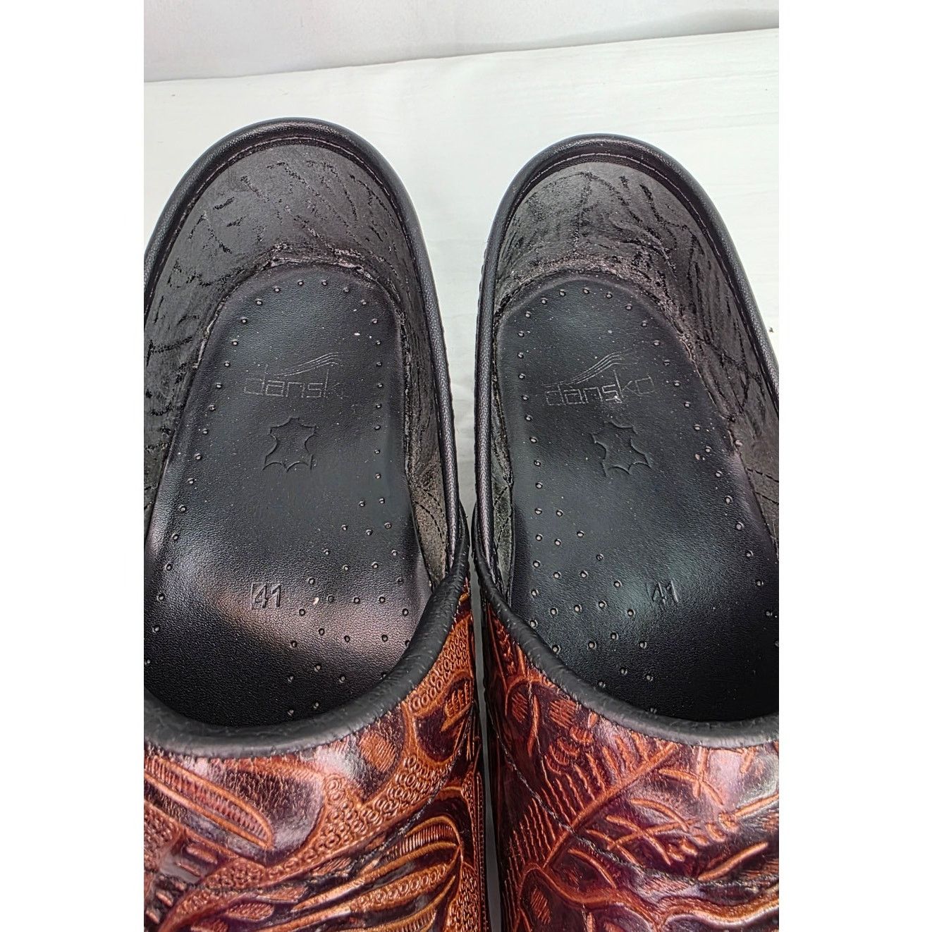 Dansko Dansko Brown Tooled Leather Clogs Embossed Slip On Shoes Size US 10.5 / IT 40.5 - 7 Thumbnail