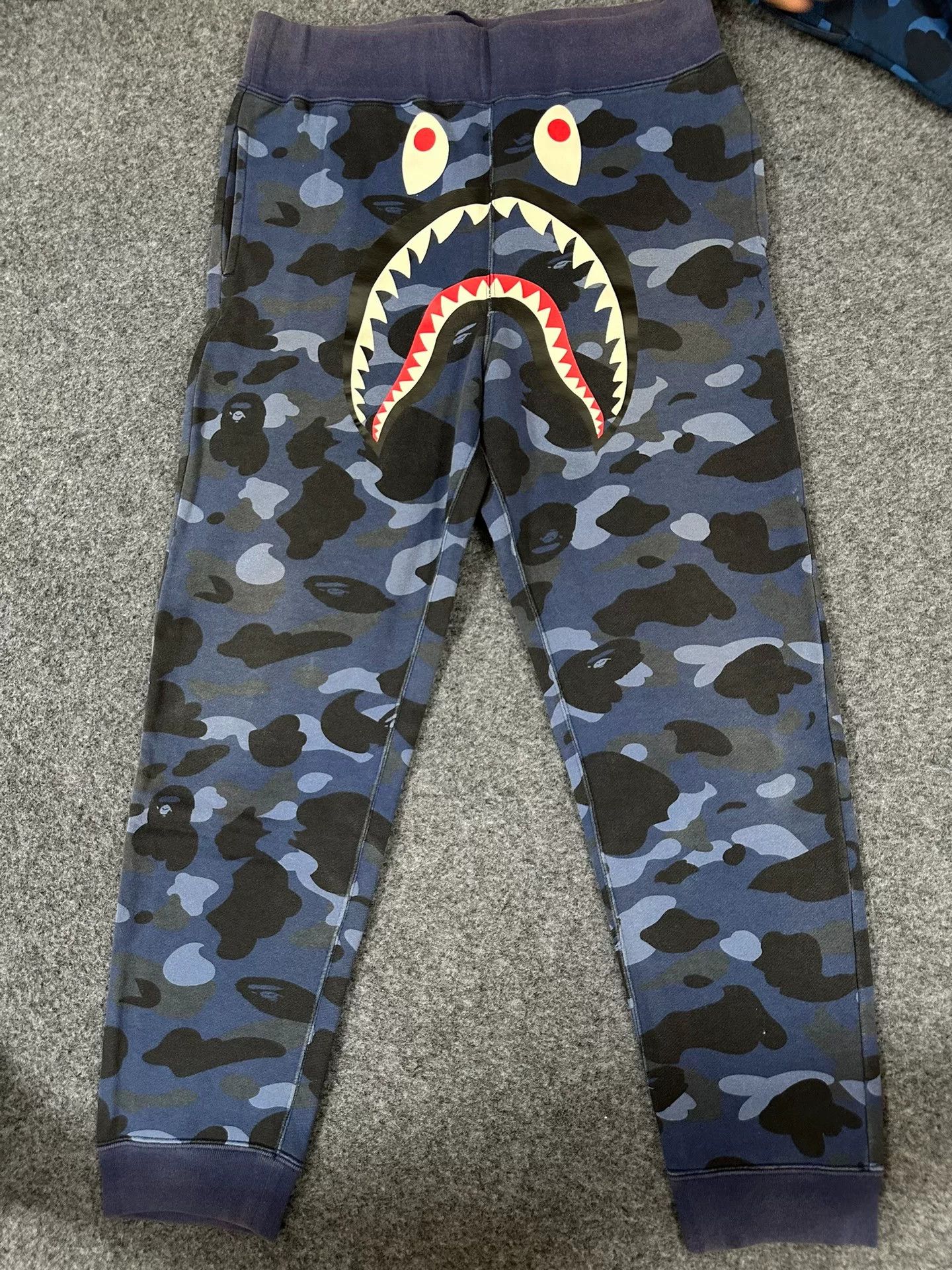 Bape Bape Multi Shark Pants Casual Designer Size US 32 / EU 48 - 1 Thumbnail