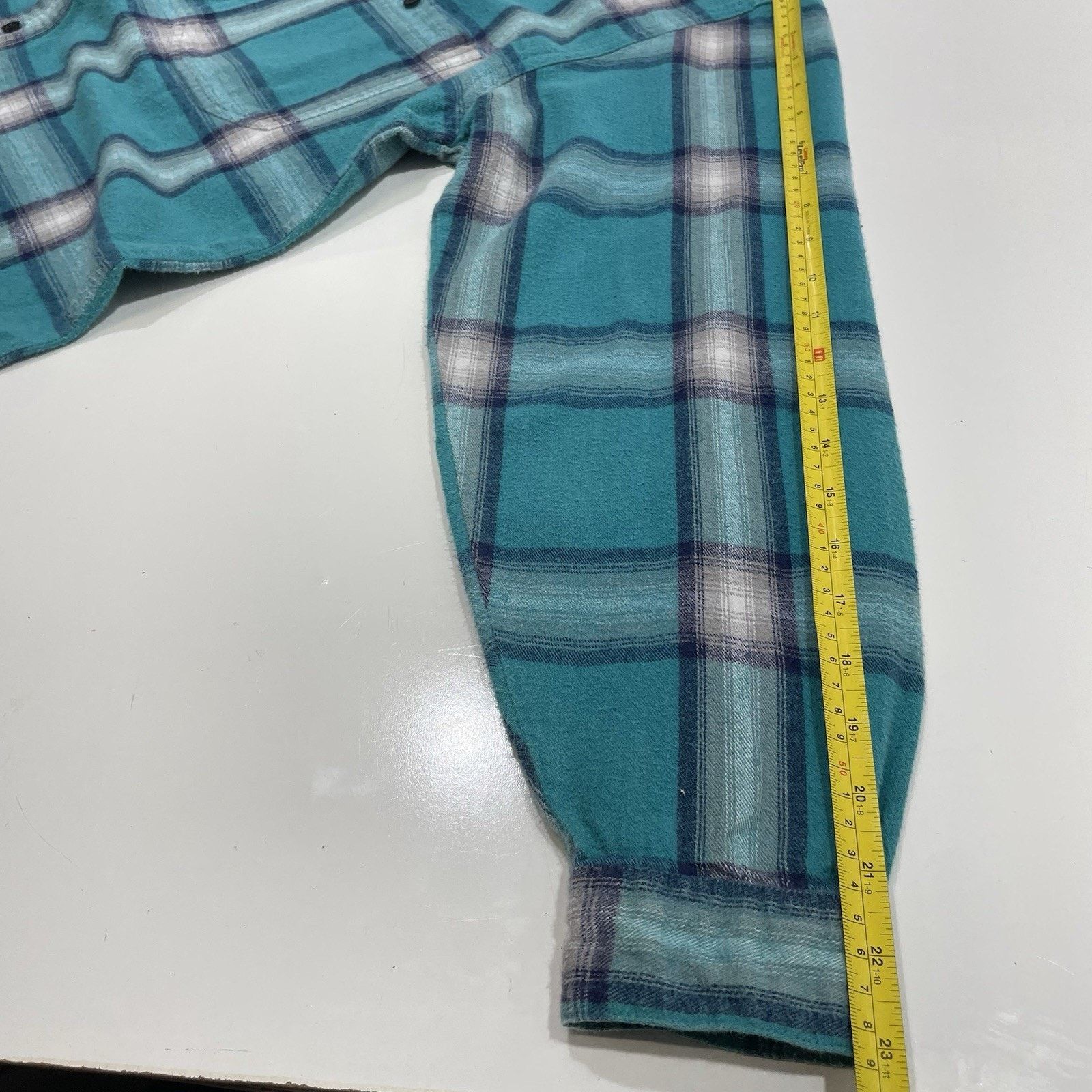Levi's VTG Levi's Men’s M Teal Blue Shadow Plaid Flannel Shirt Size US M / EU 48-50 / 2 - 7 Thumbnail