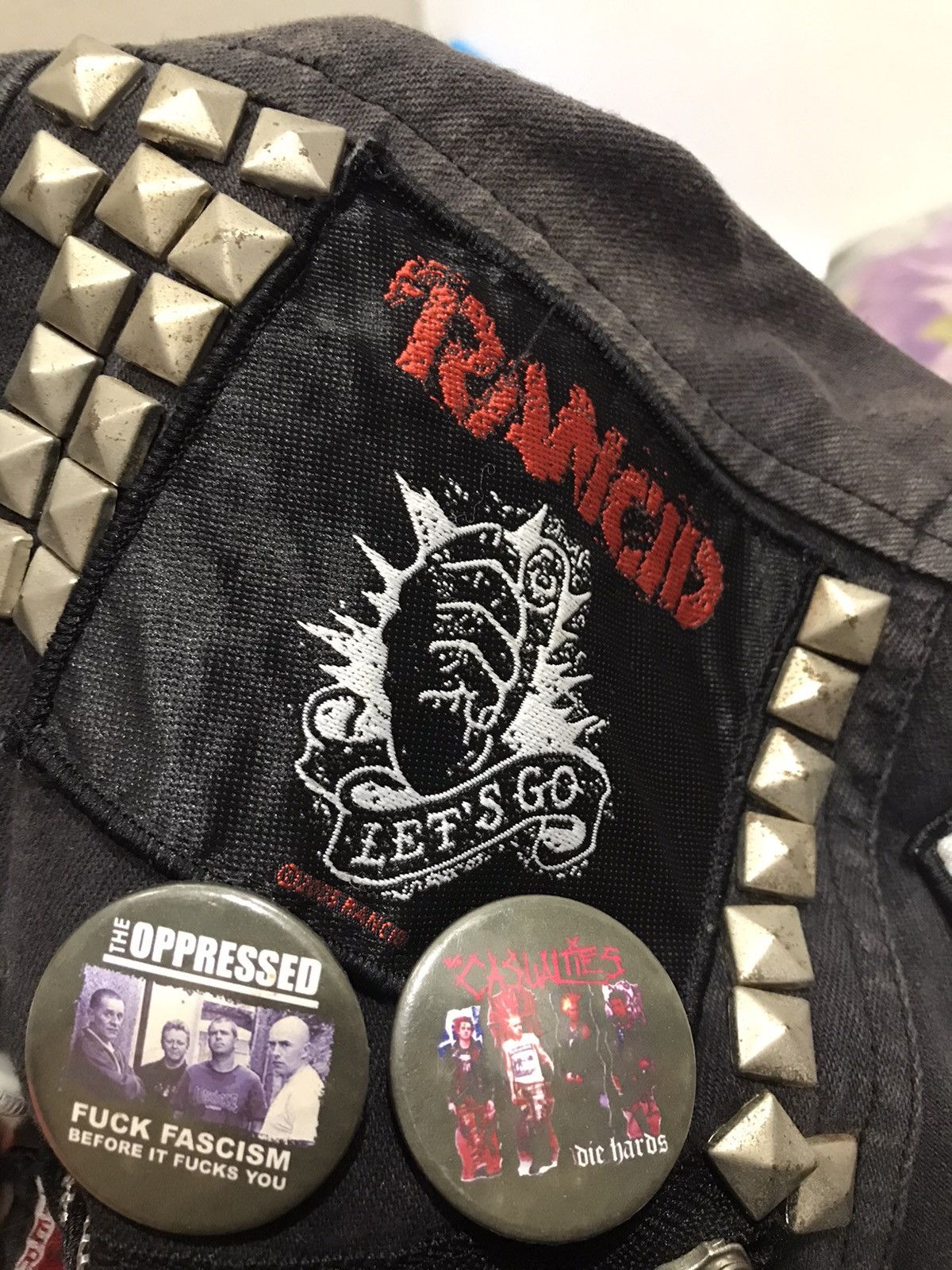 Band Tees Jacket punk………. Size US L / EU 52-54 / 3 - 18 Thumbnail